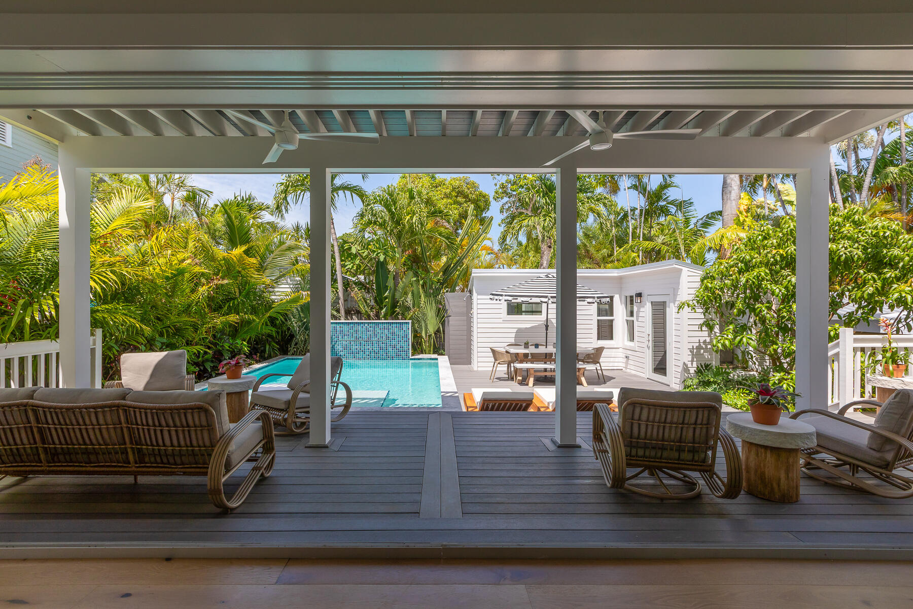 1114 Grinnell Street