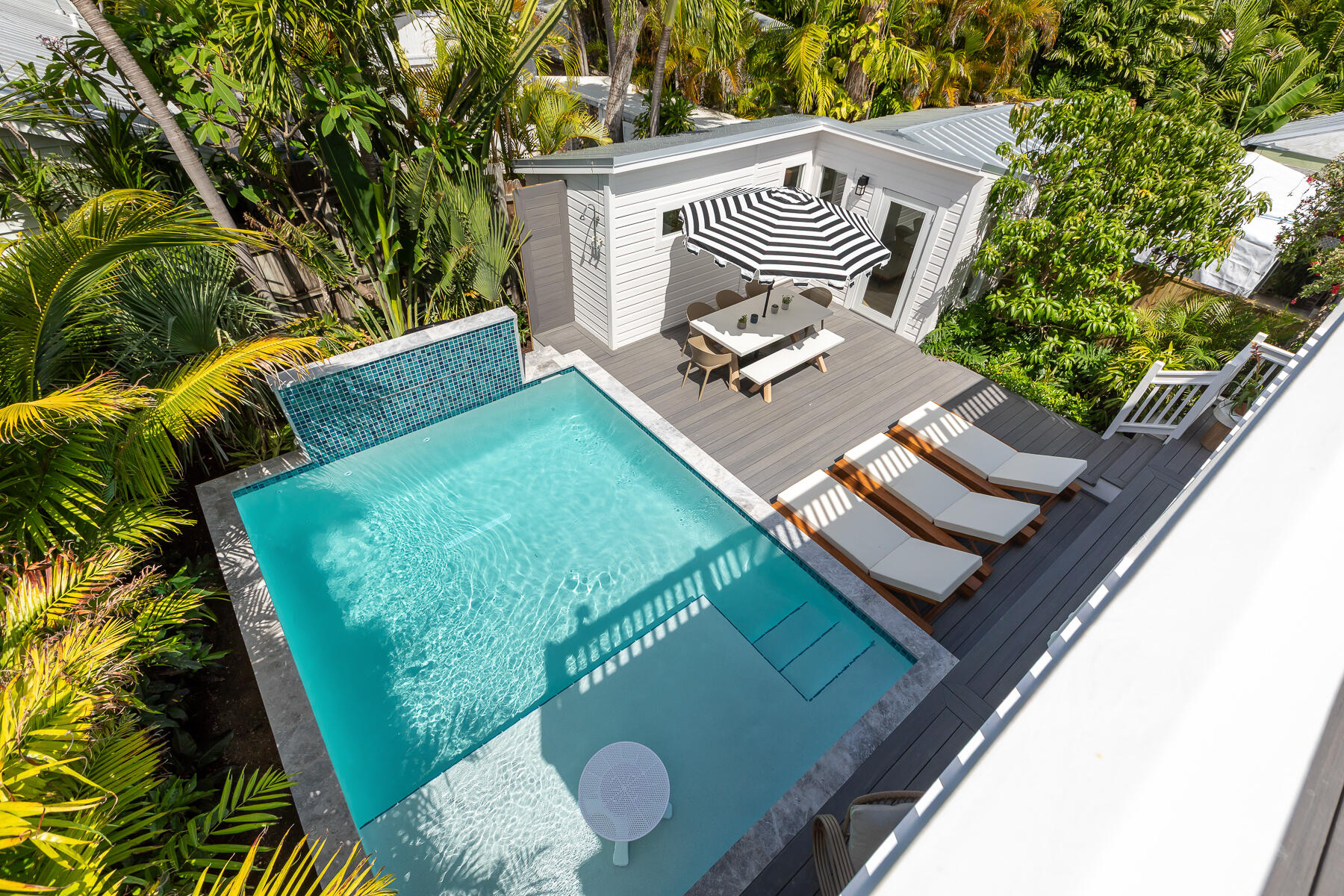 1114 Grinnell Street