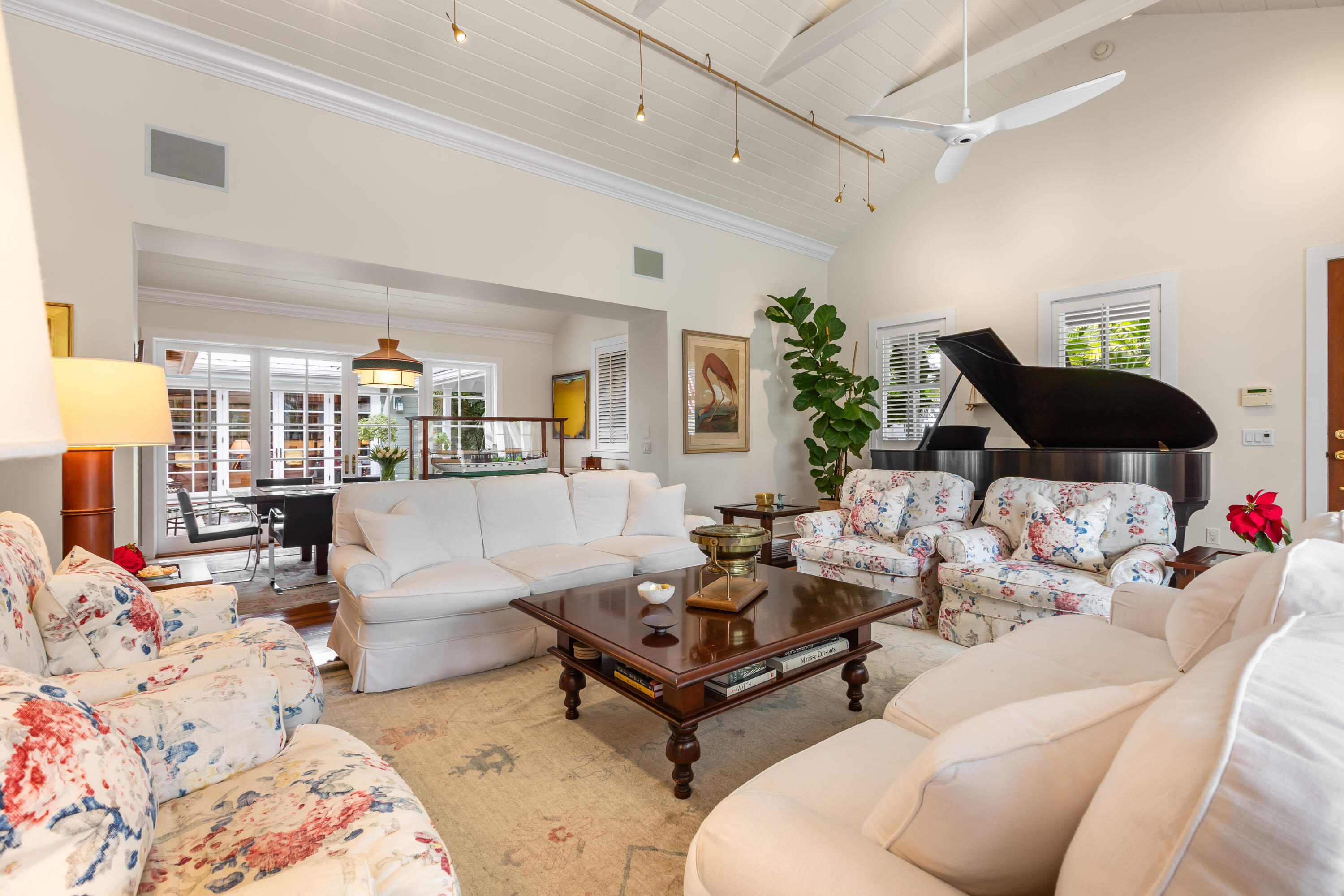 910-914 Watson Street