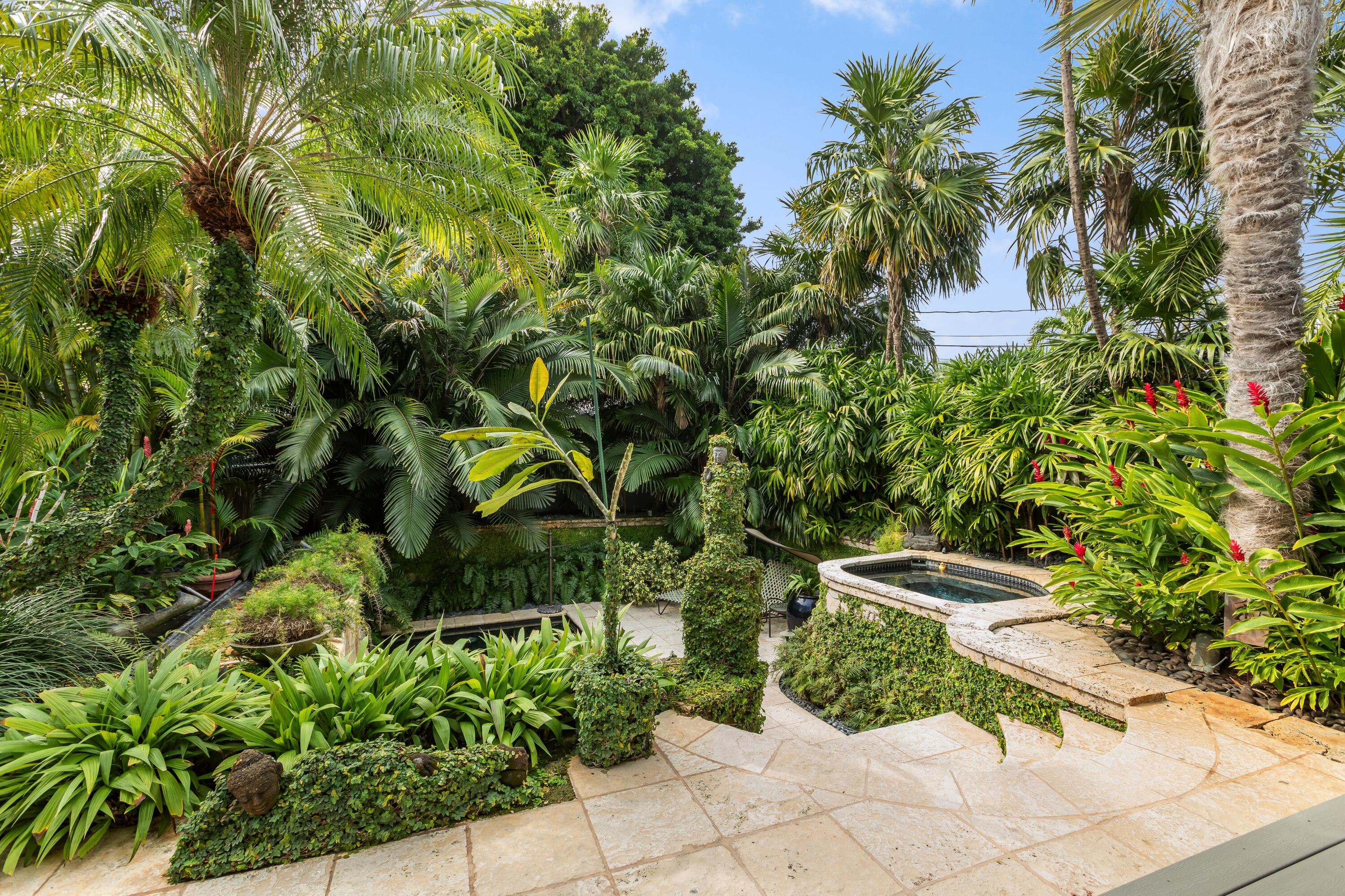 910-914 Watson Street