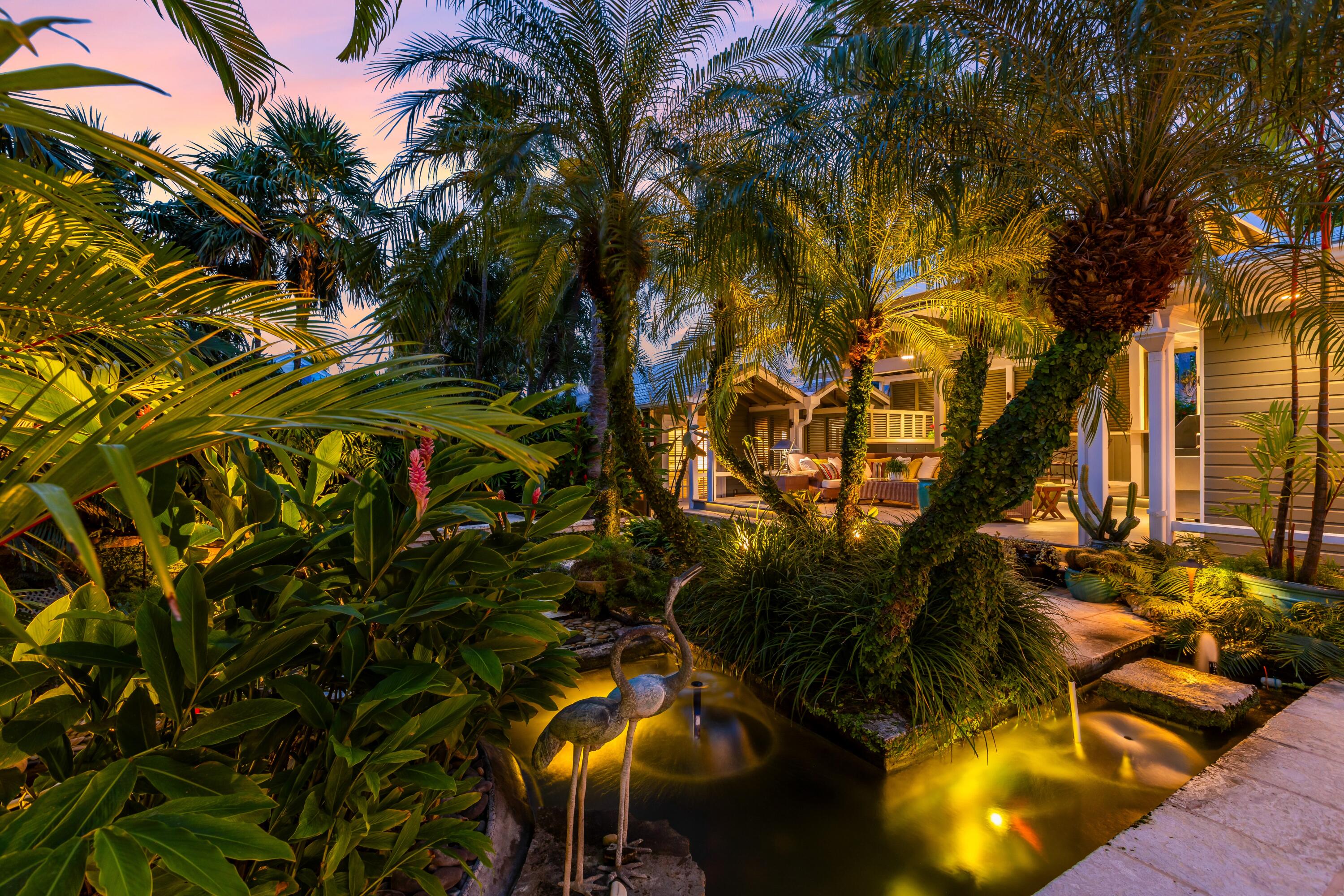 910-914 Watson Street