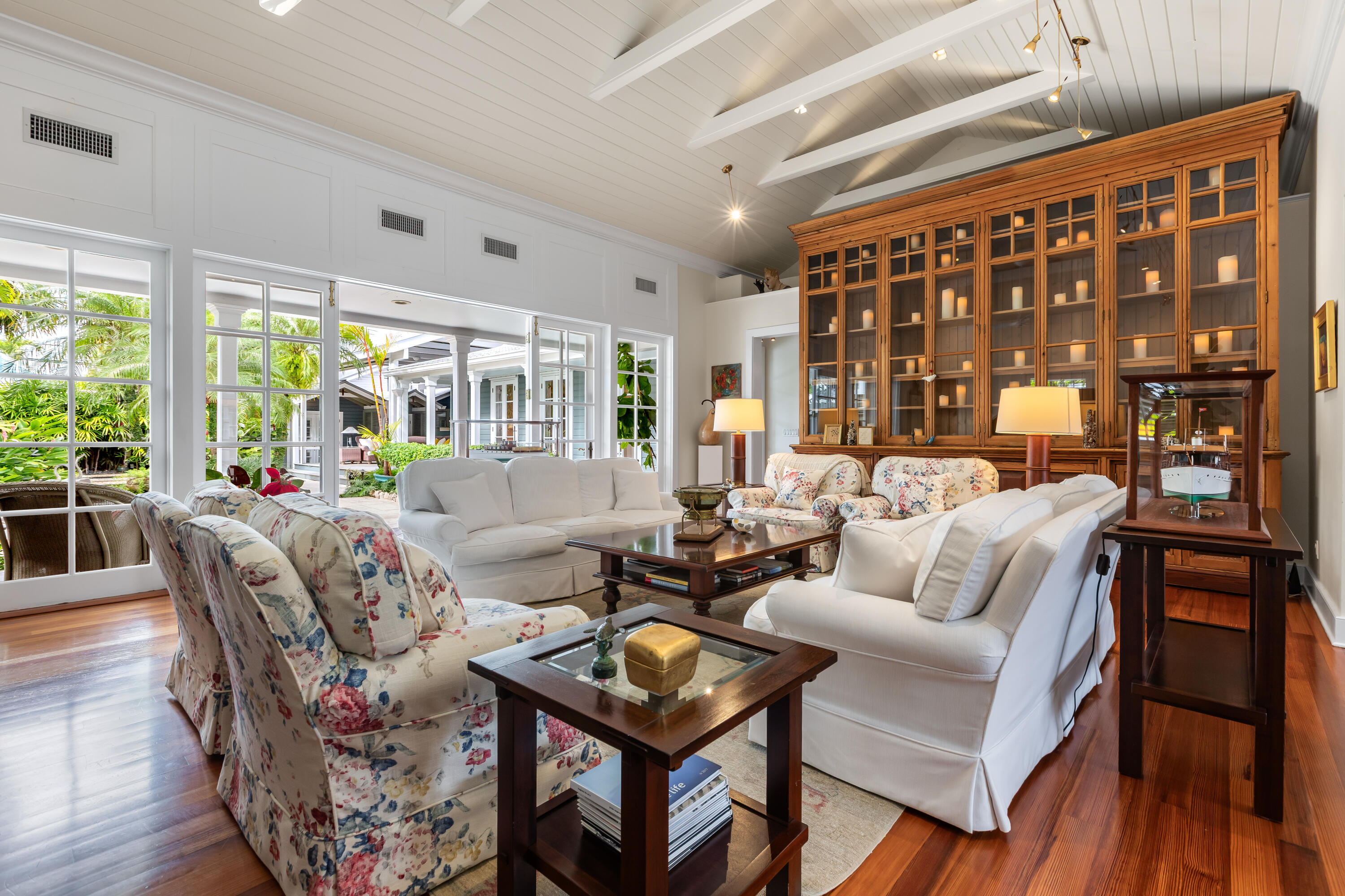 910-914 Watson Street