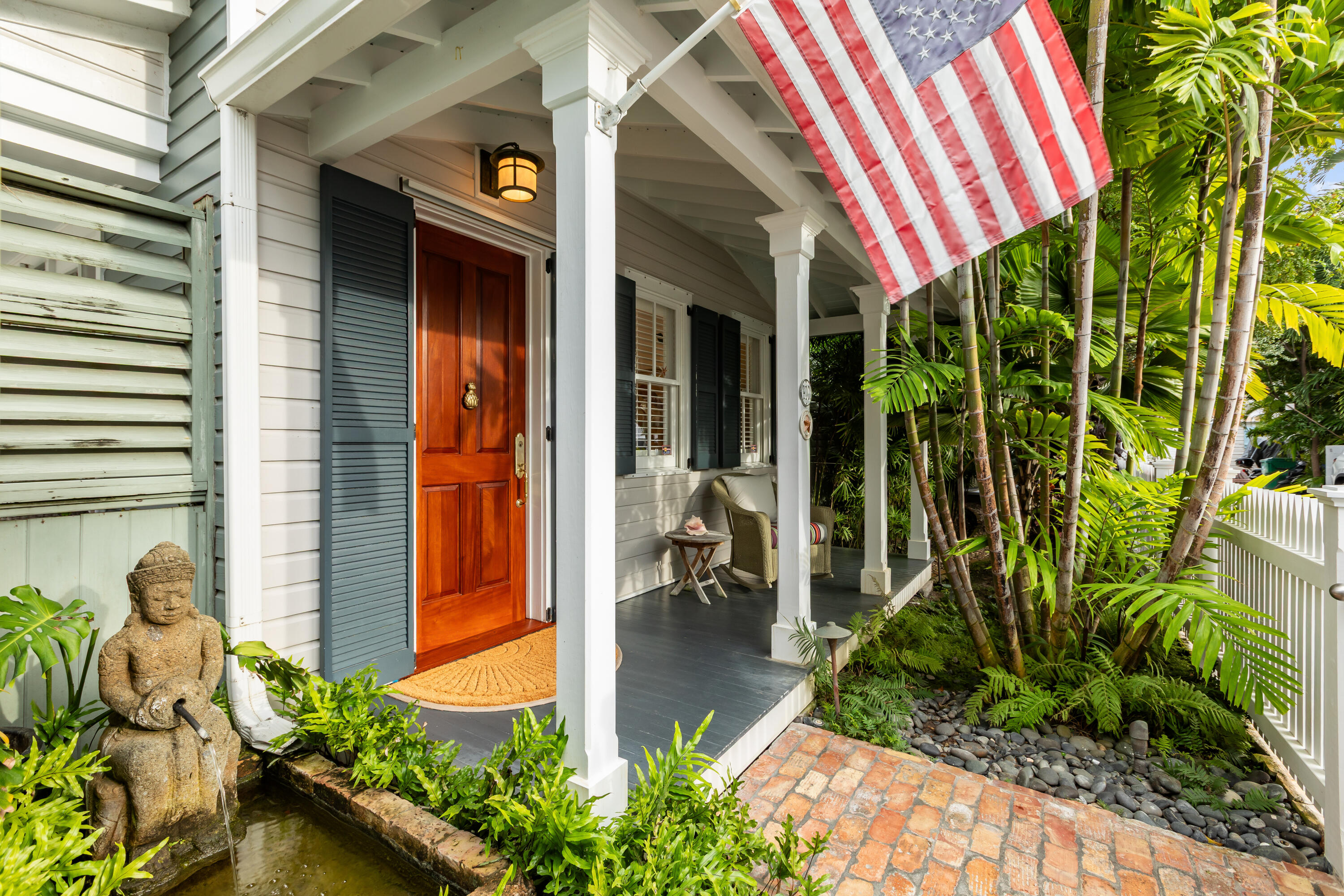 910-914 Watson Street