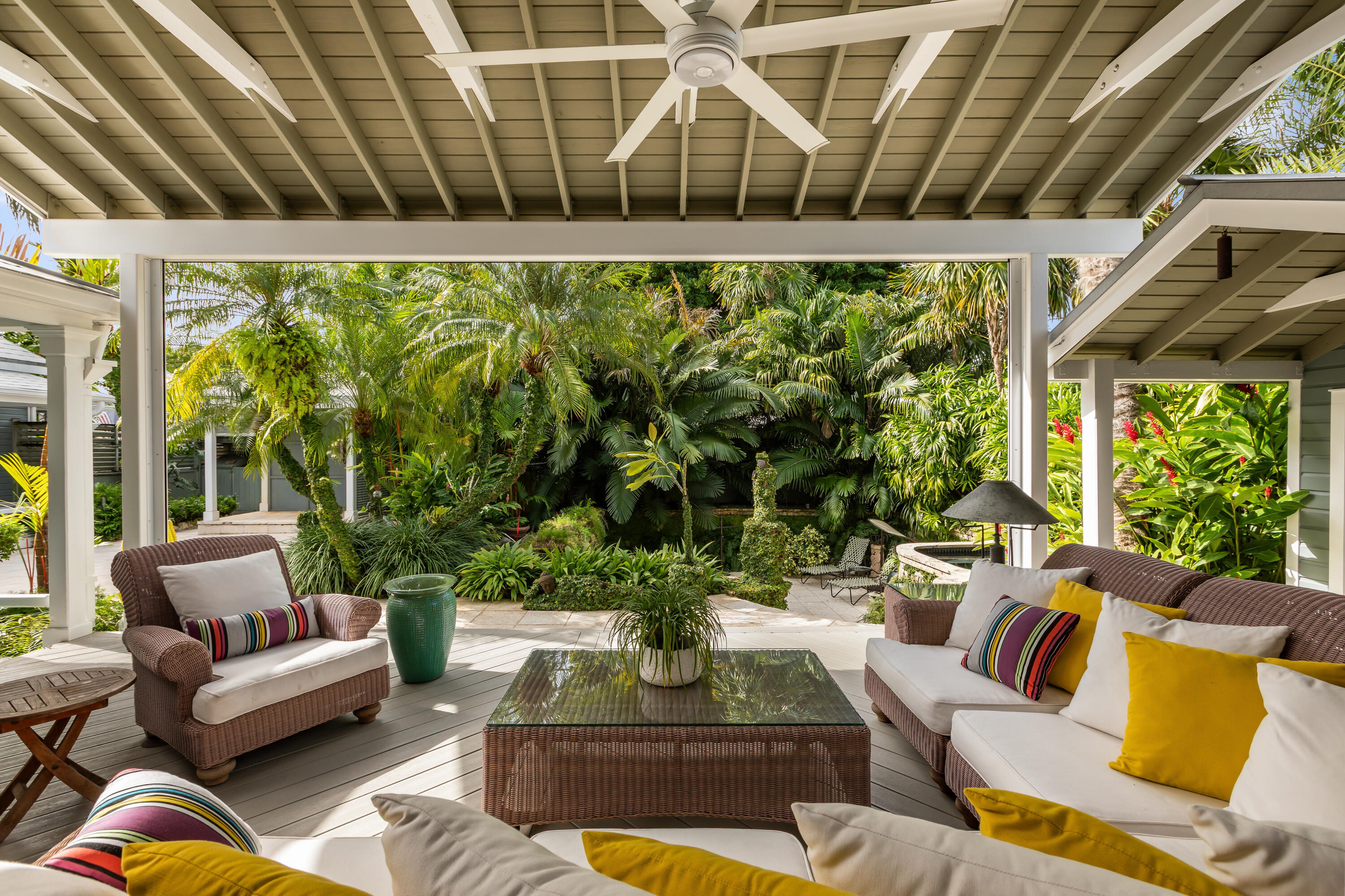 910-914 Watson Street