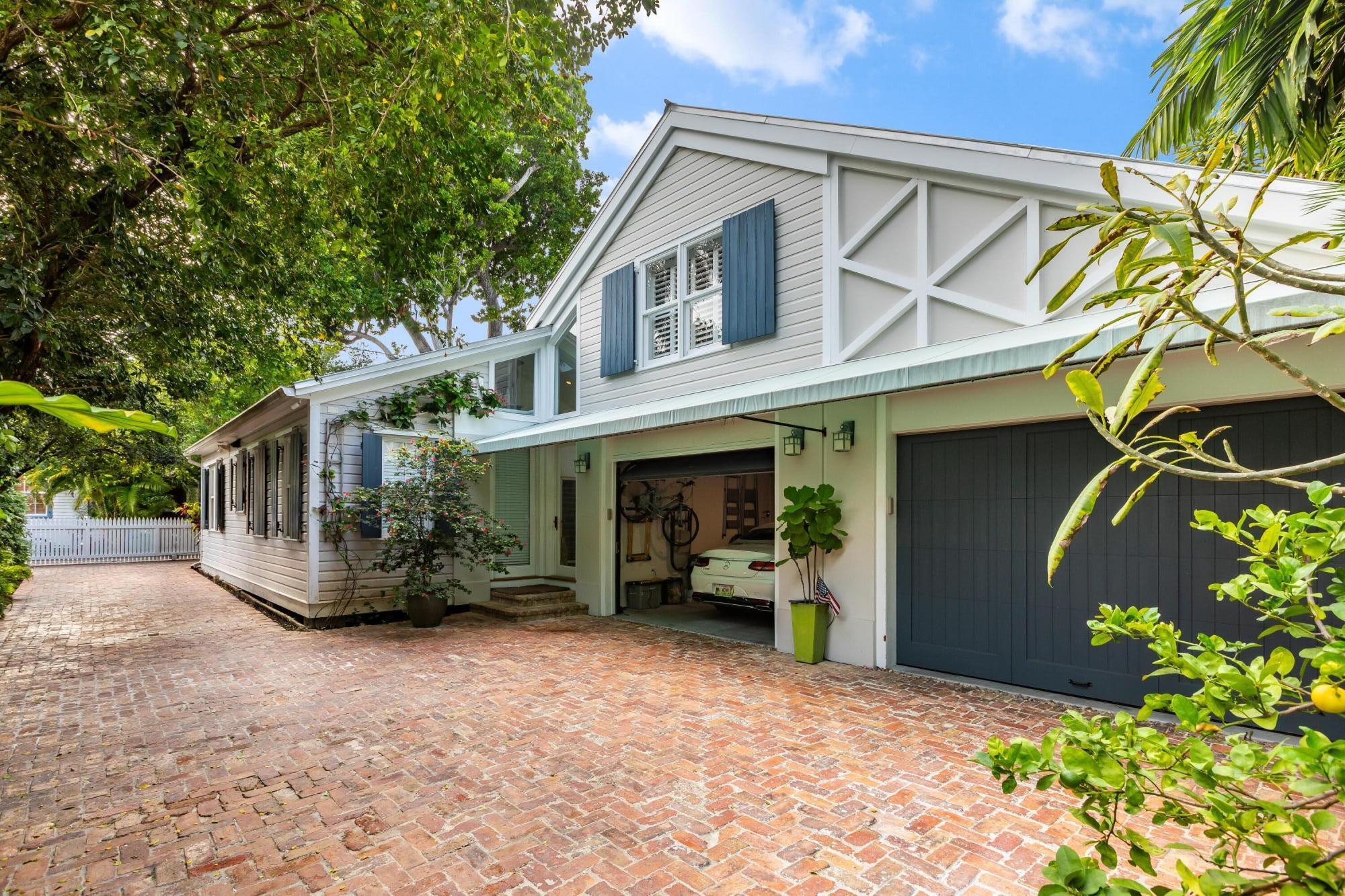 910-914 Watson Street