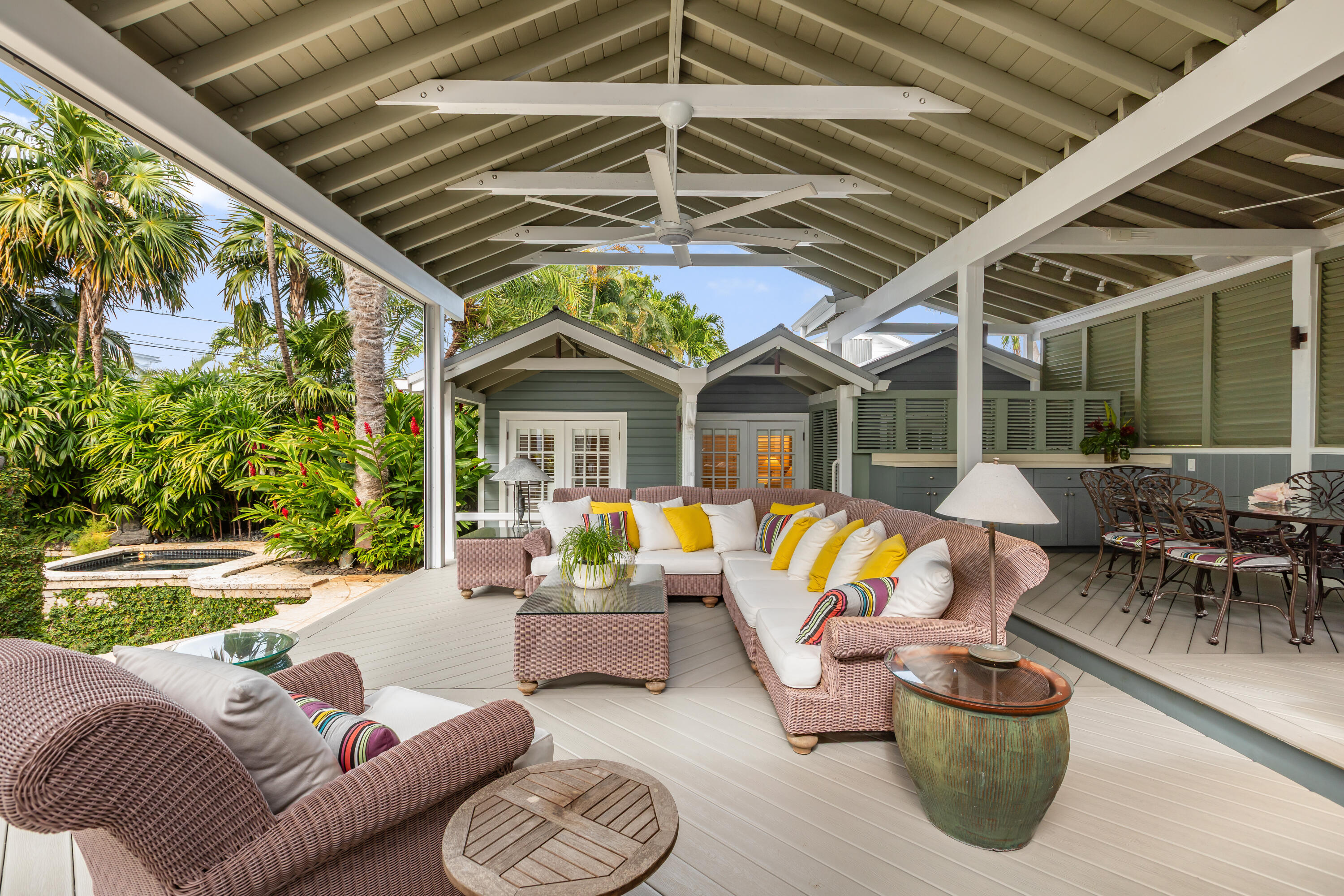 910-914 Watson Street