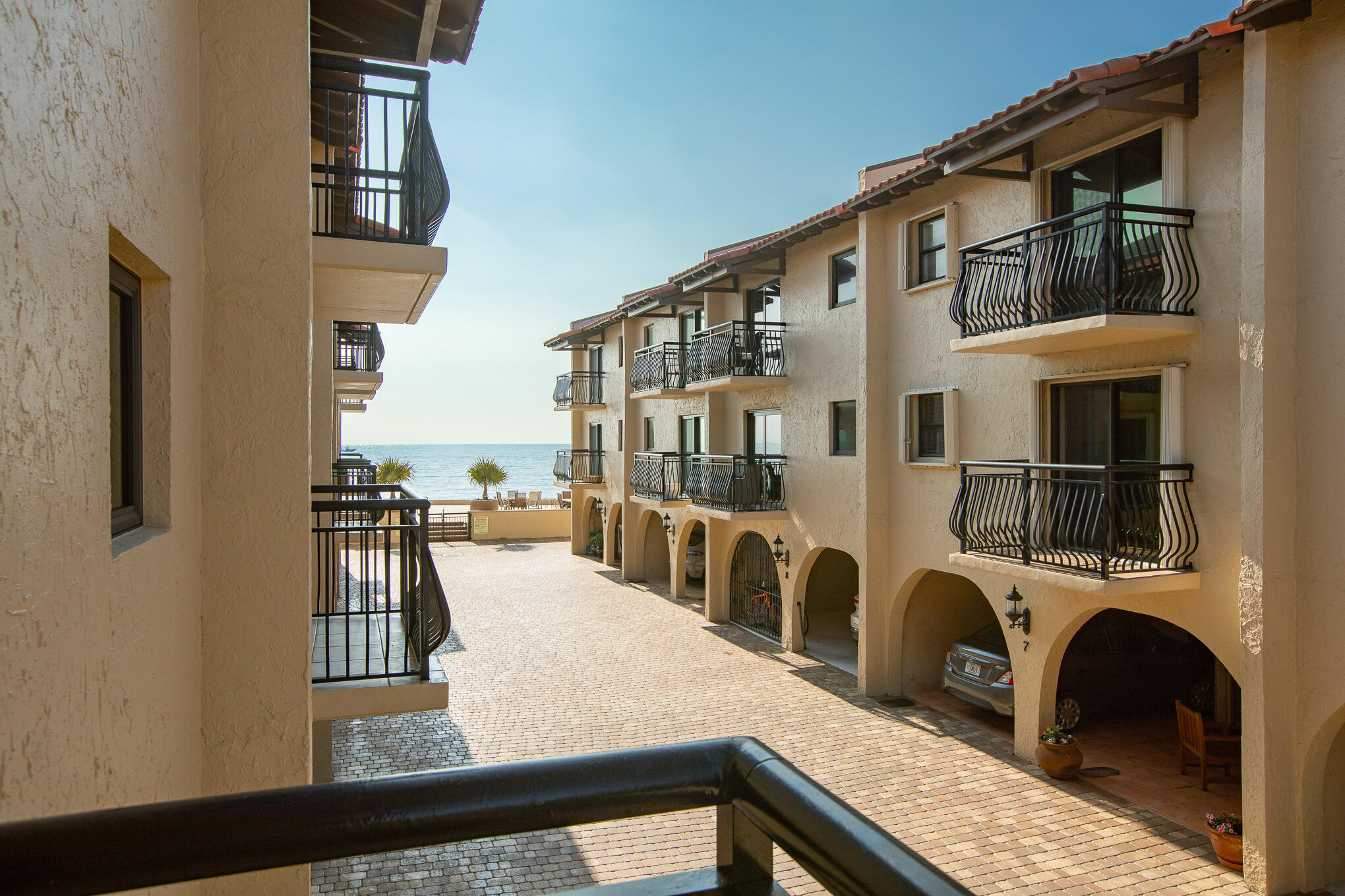 1616 Atlantic Boulevard Unit: 15