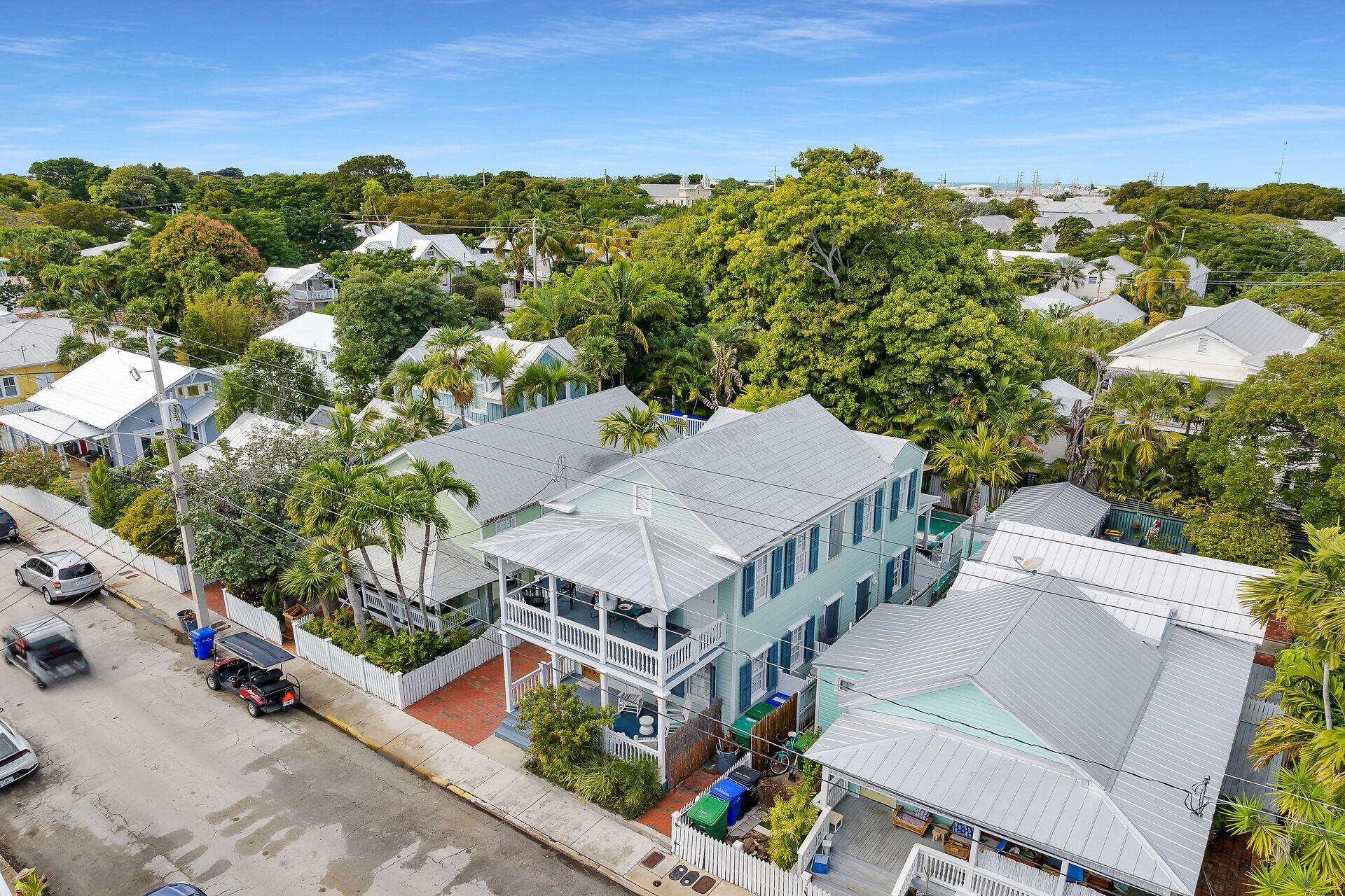 1309 Petronia Street