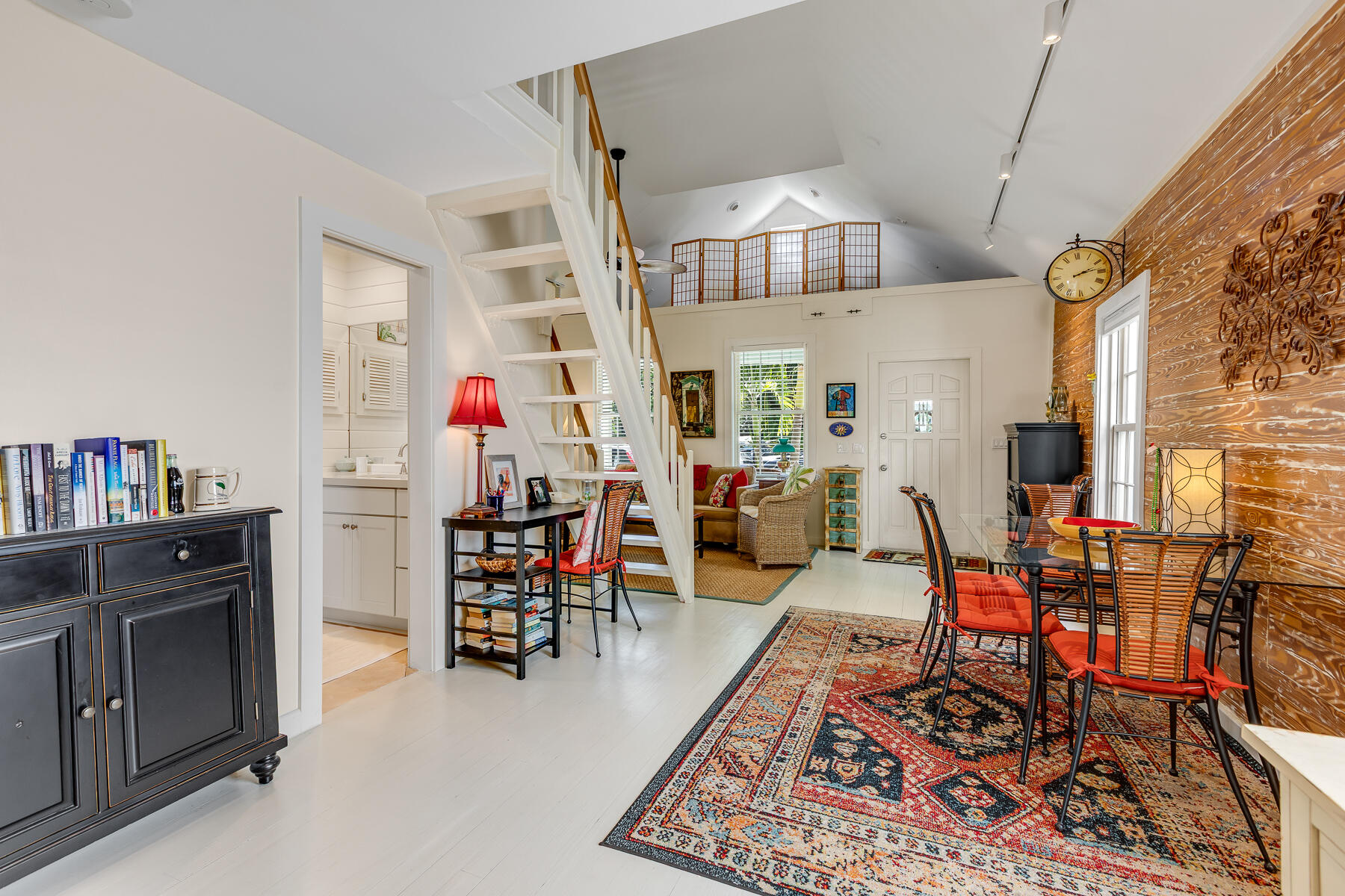 621 Elizabeth Street