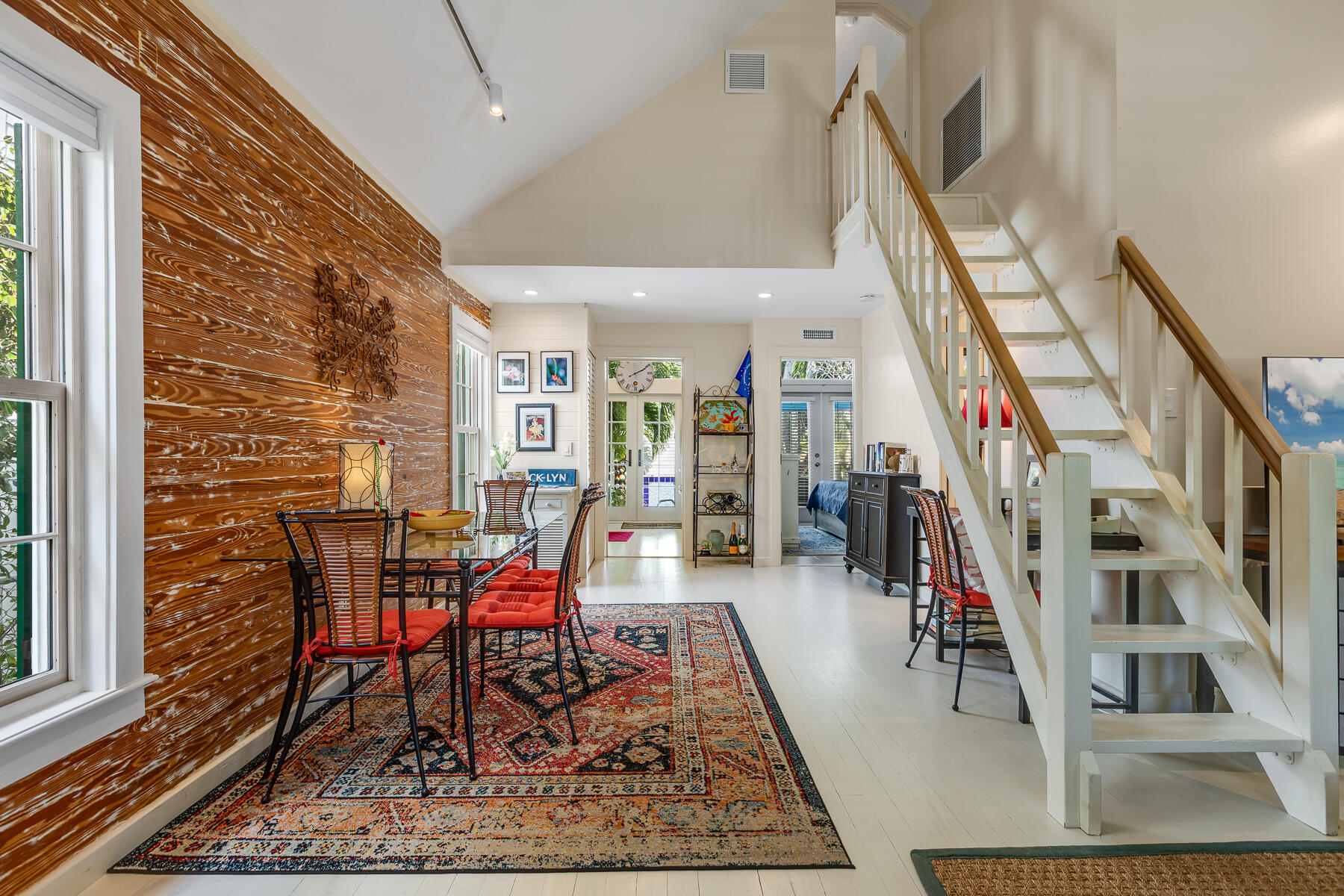 621 Elizabeth Street