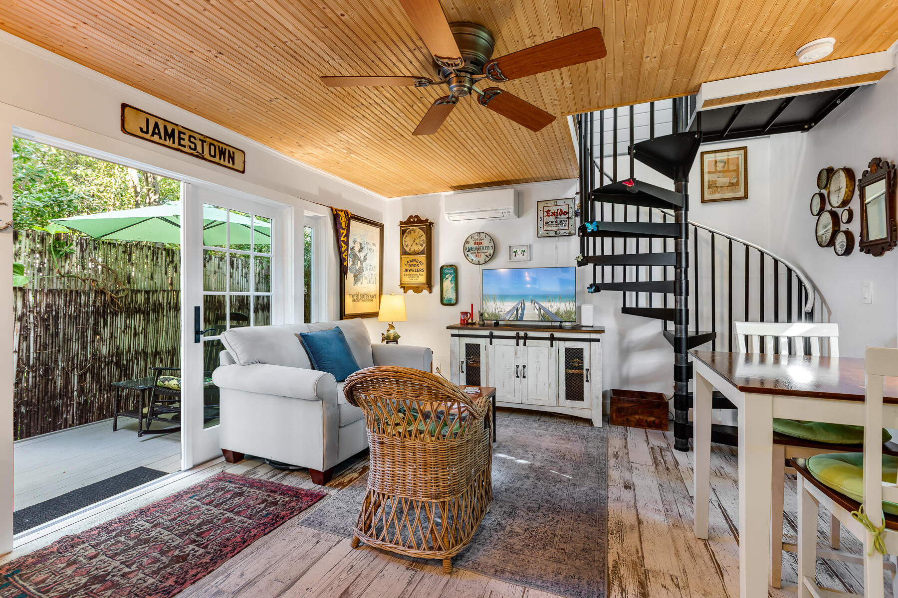 621 Elizabeth Street