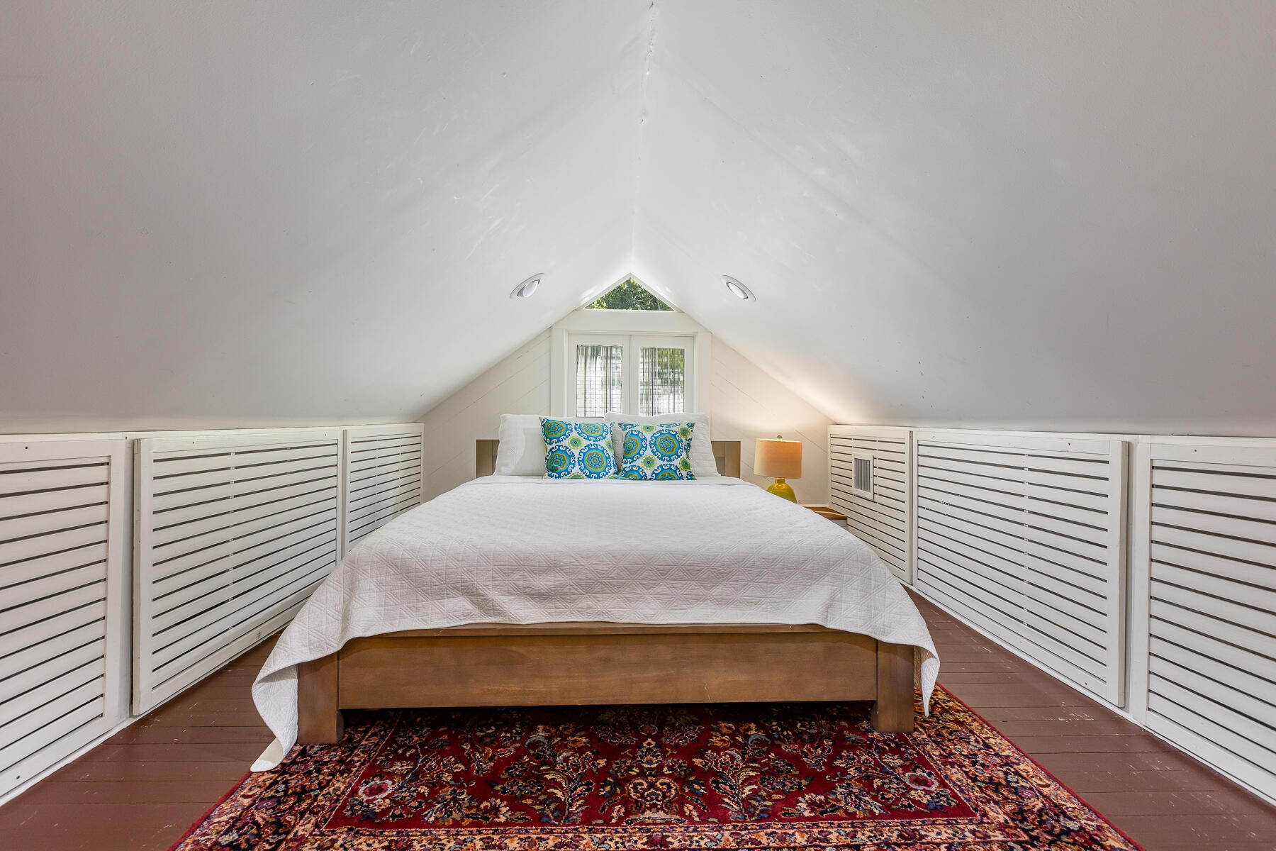 621 Elizabeth Street