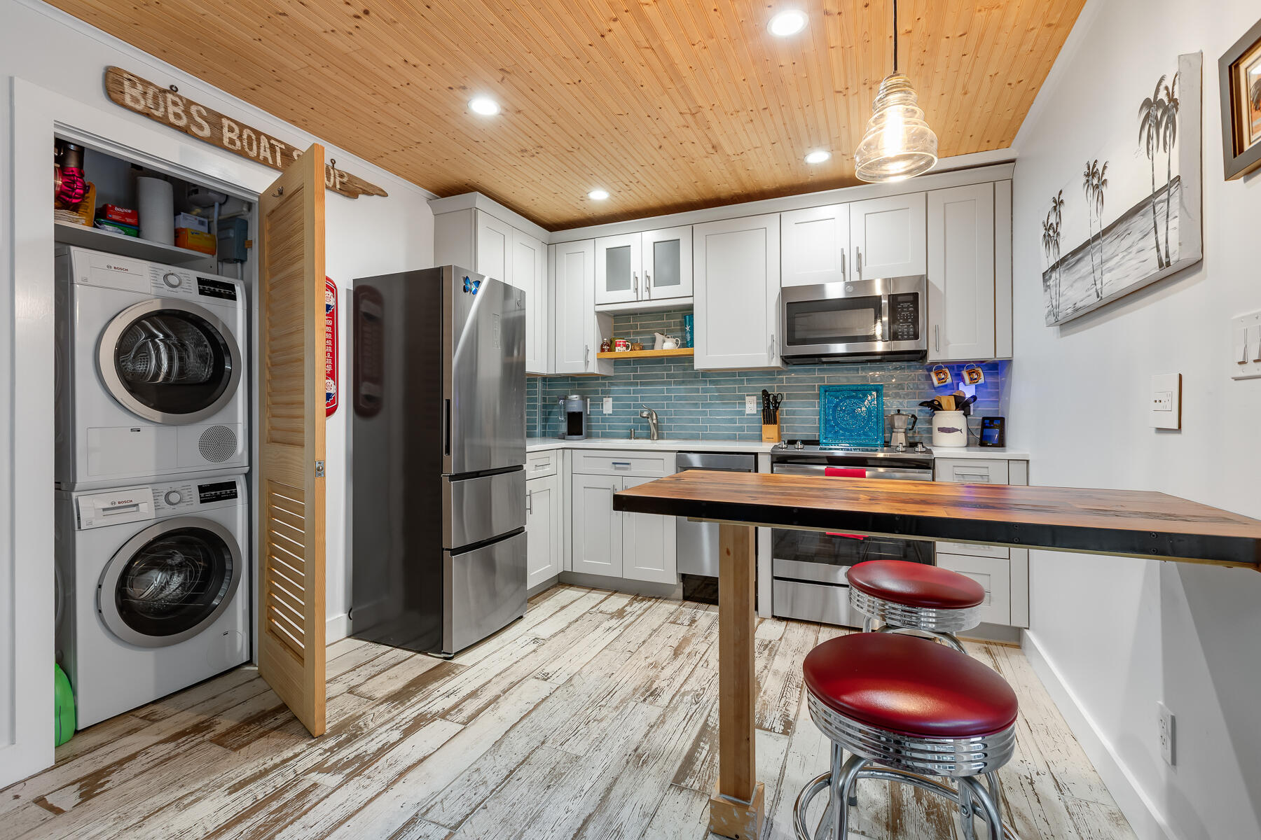 621 Elizabeth Street