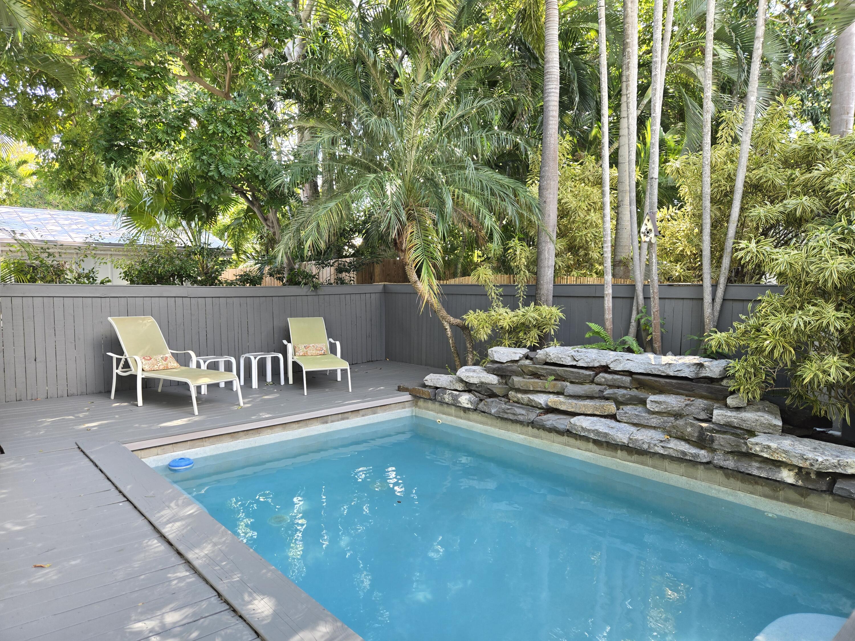 622 Louisa Street
