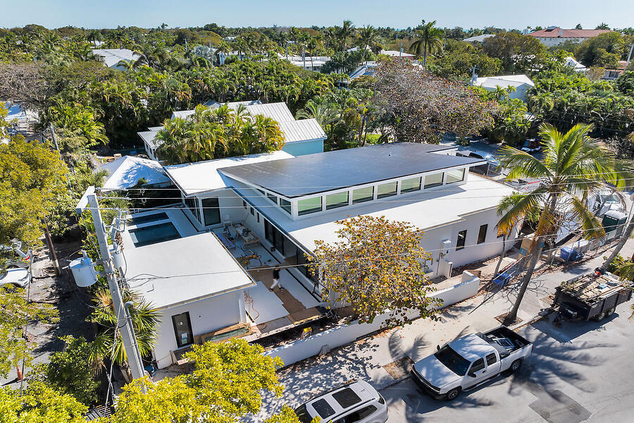 719 Washington Street