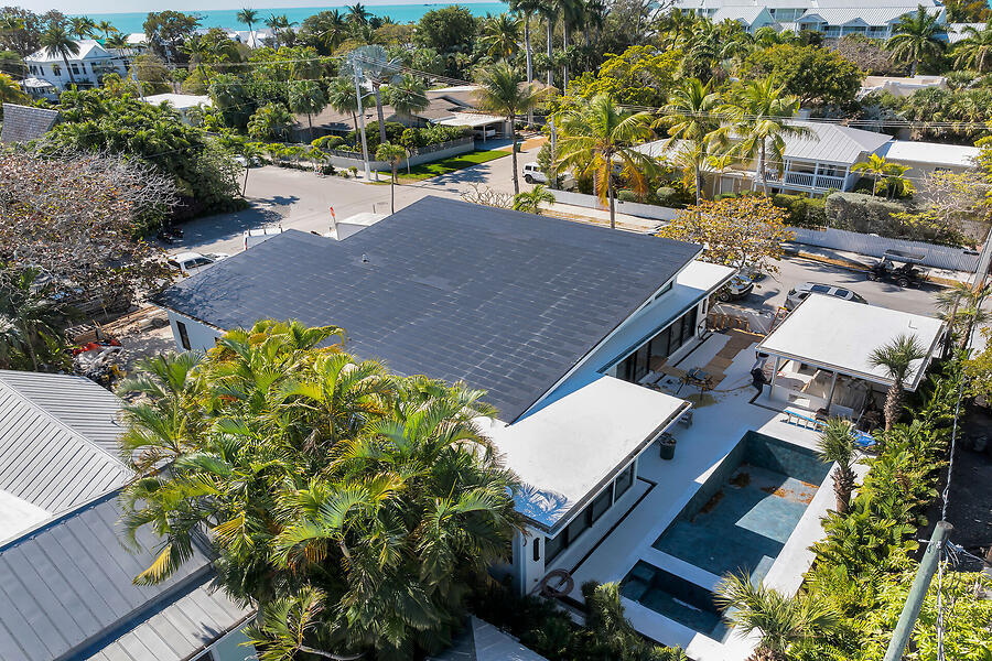 719 Washington Street