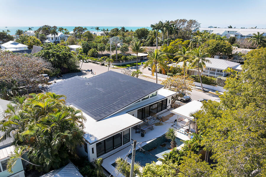 719 Washington Street