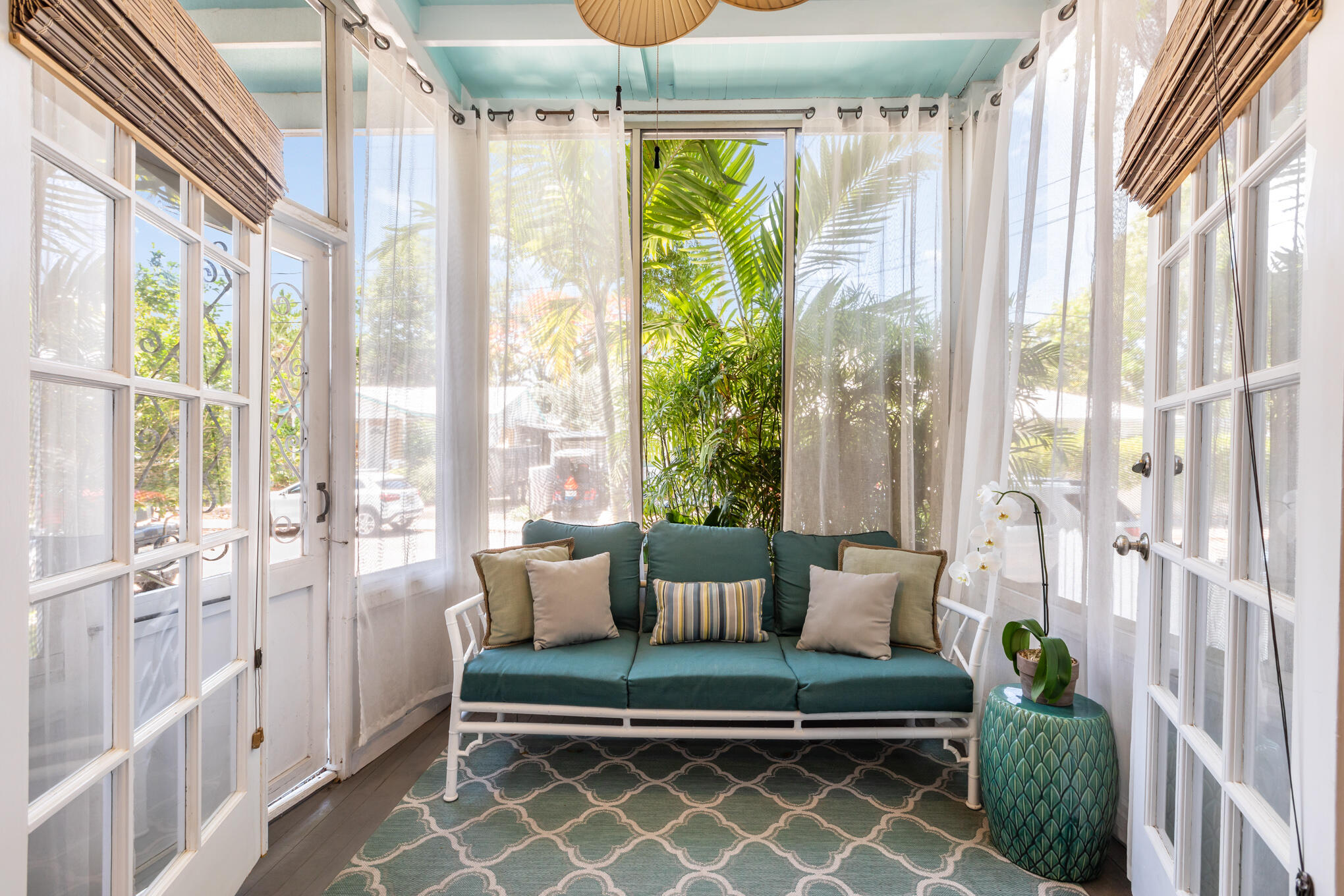 1203 Newton Street Unit: 1