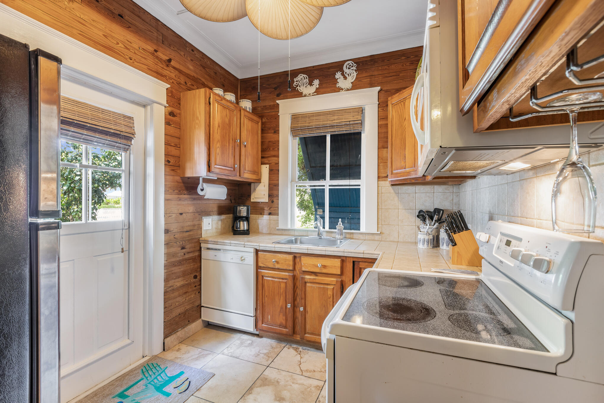 1203 Newton Street Unit: 1