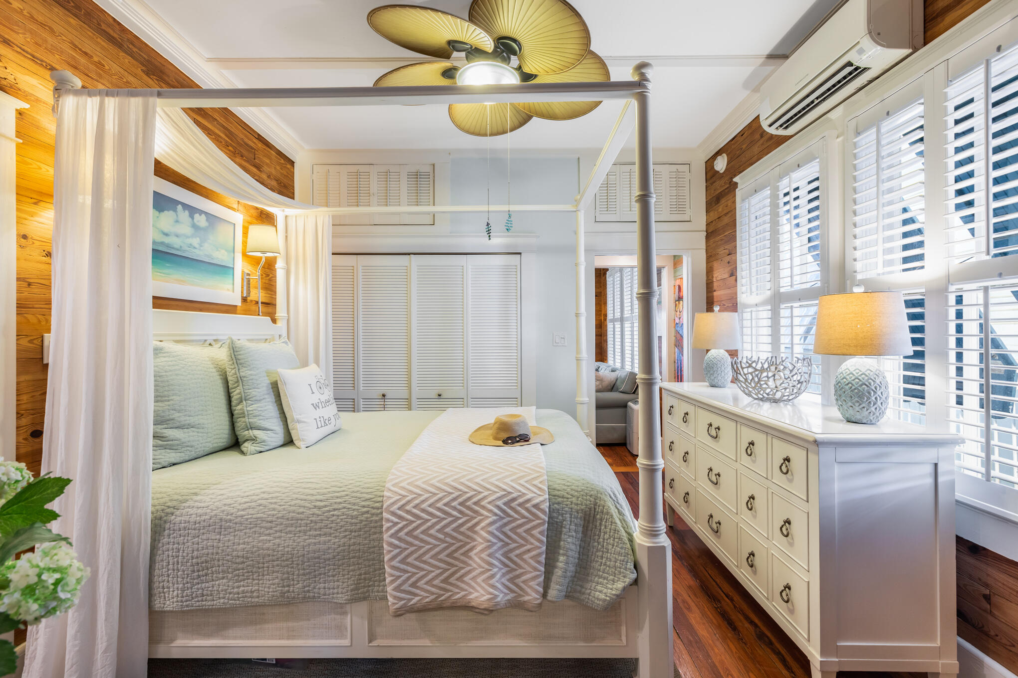 1203 Newton Street Unit: 1