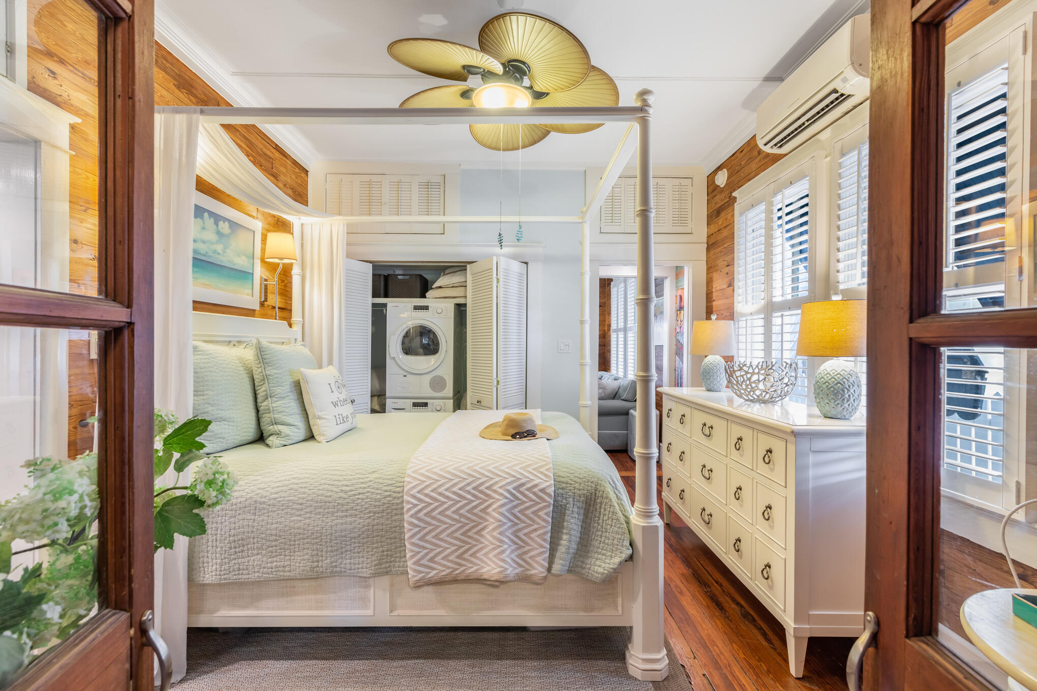 1203 Newton Street Unit: 1