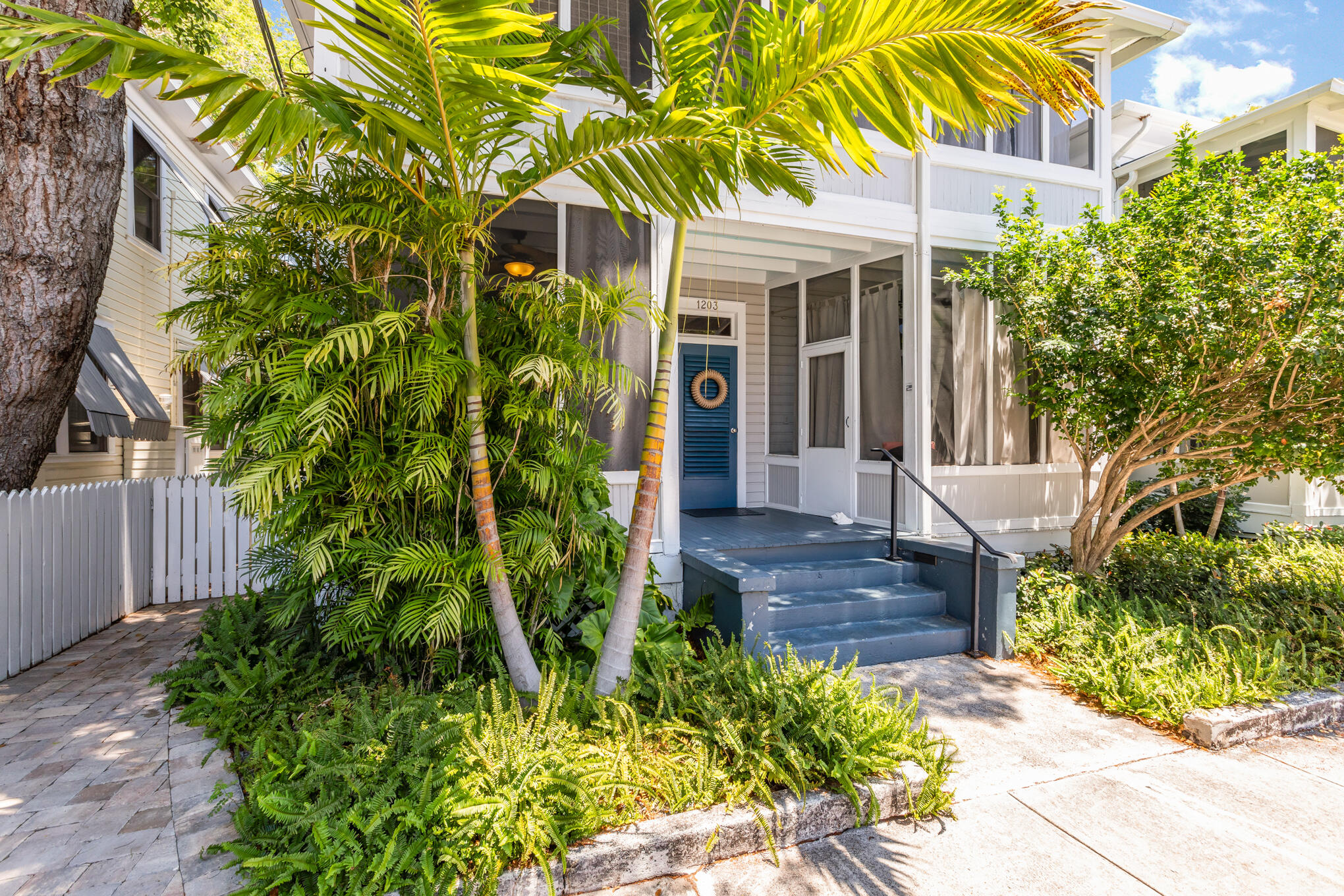 1203 Newton Street Unit: 1