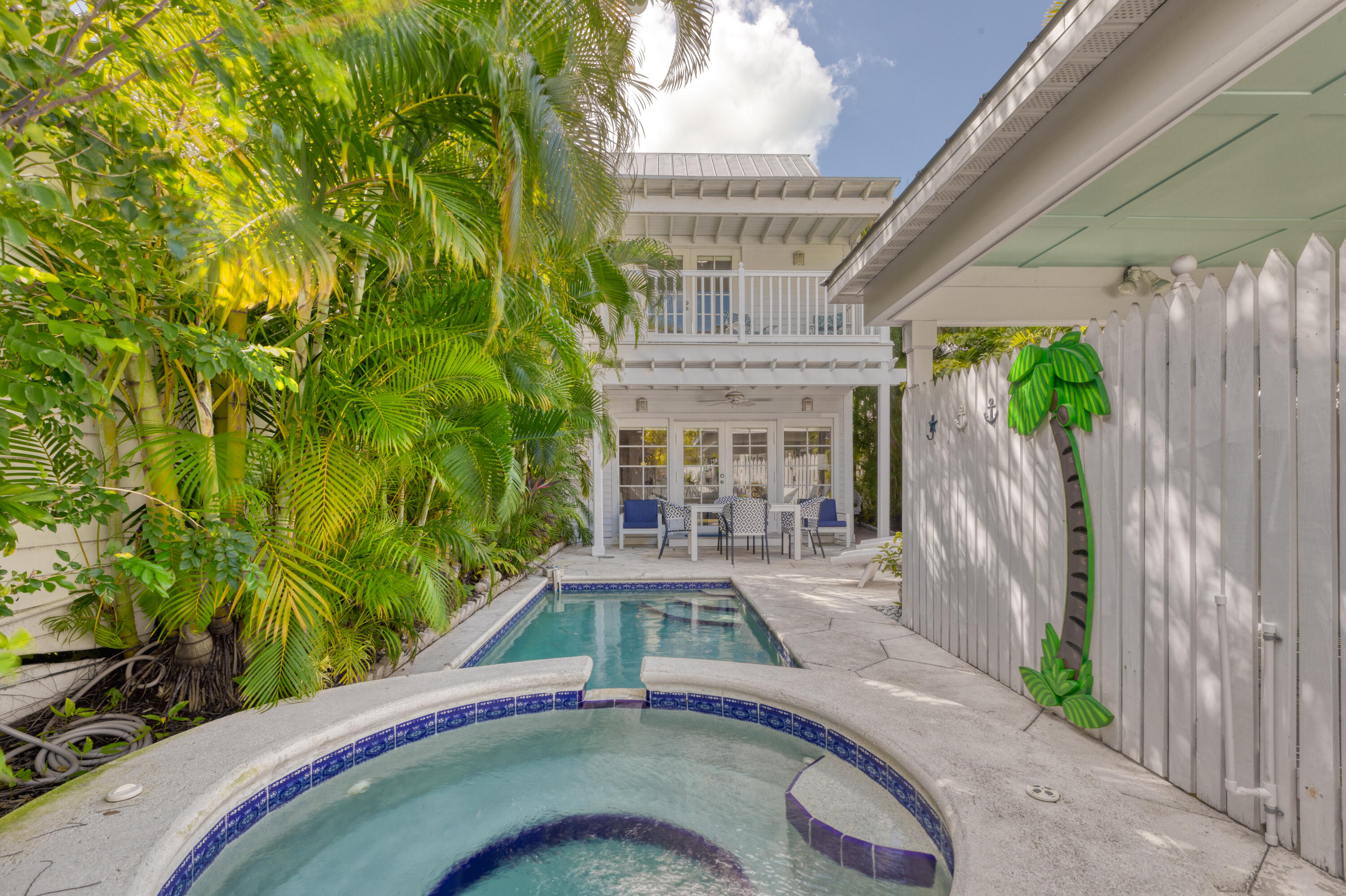 506 Emma Street