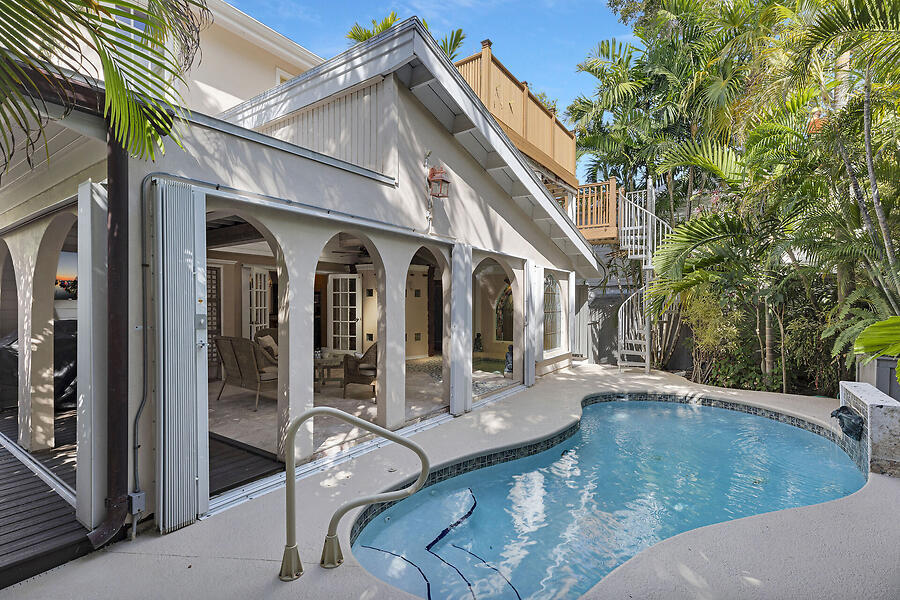 1006 Seminary Street