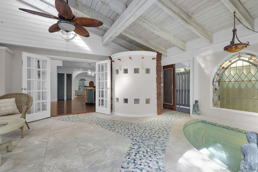 1006 Seminary Street