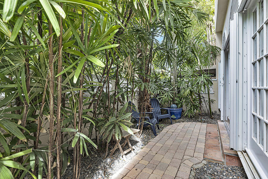 1006 Seminary Street