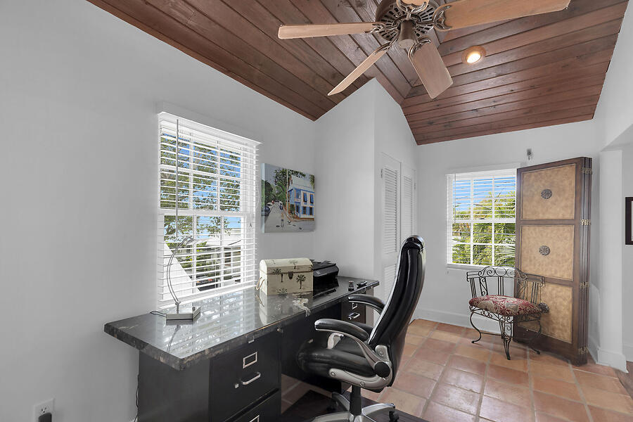 1006 Seminary Street