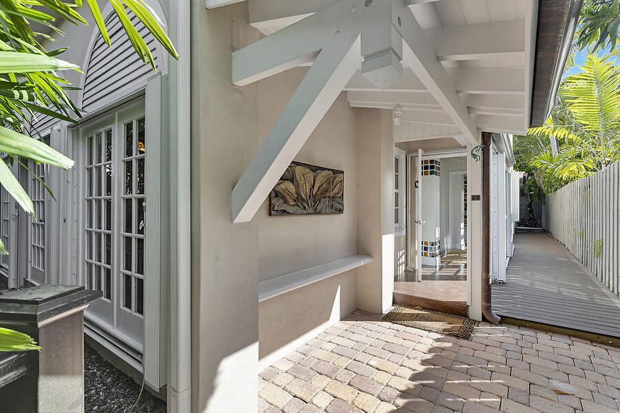 1006 Seminary Street