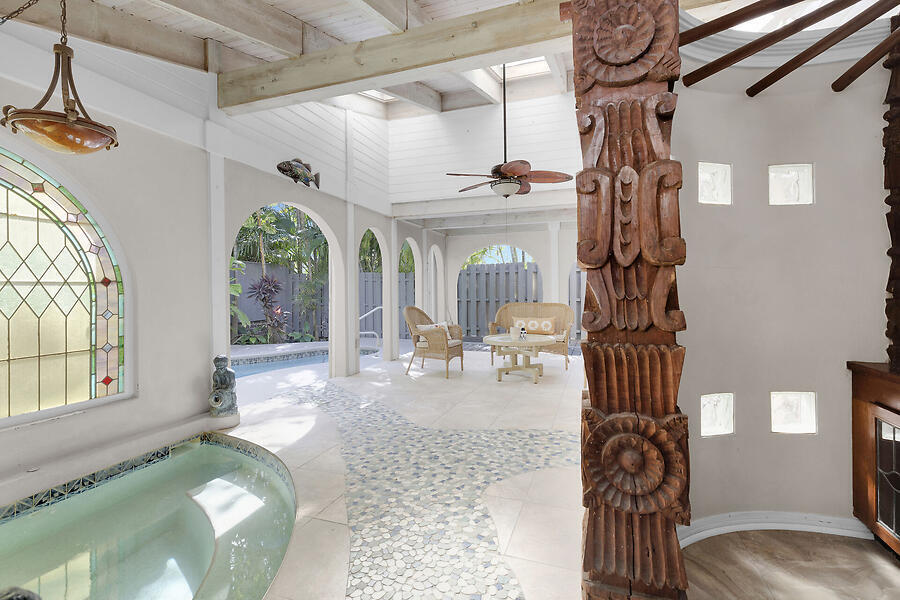 1006 Seminary Street