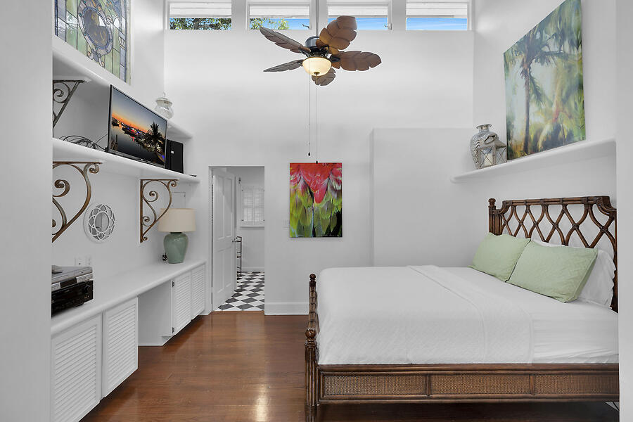 1006 Seminary Street