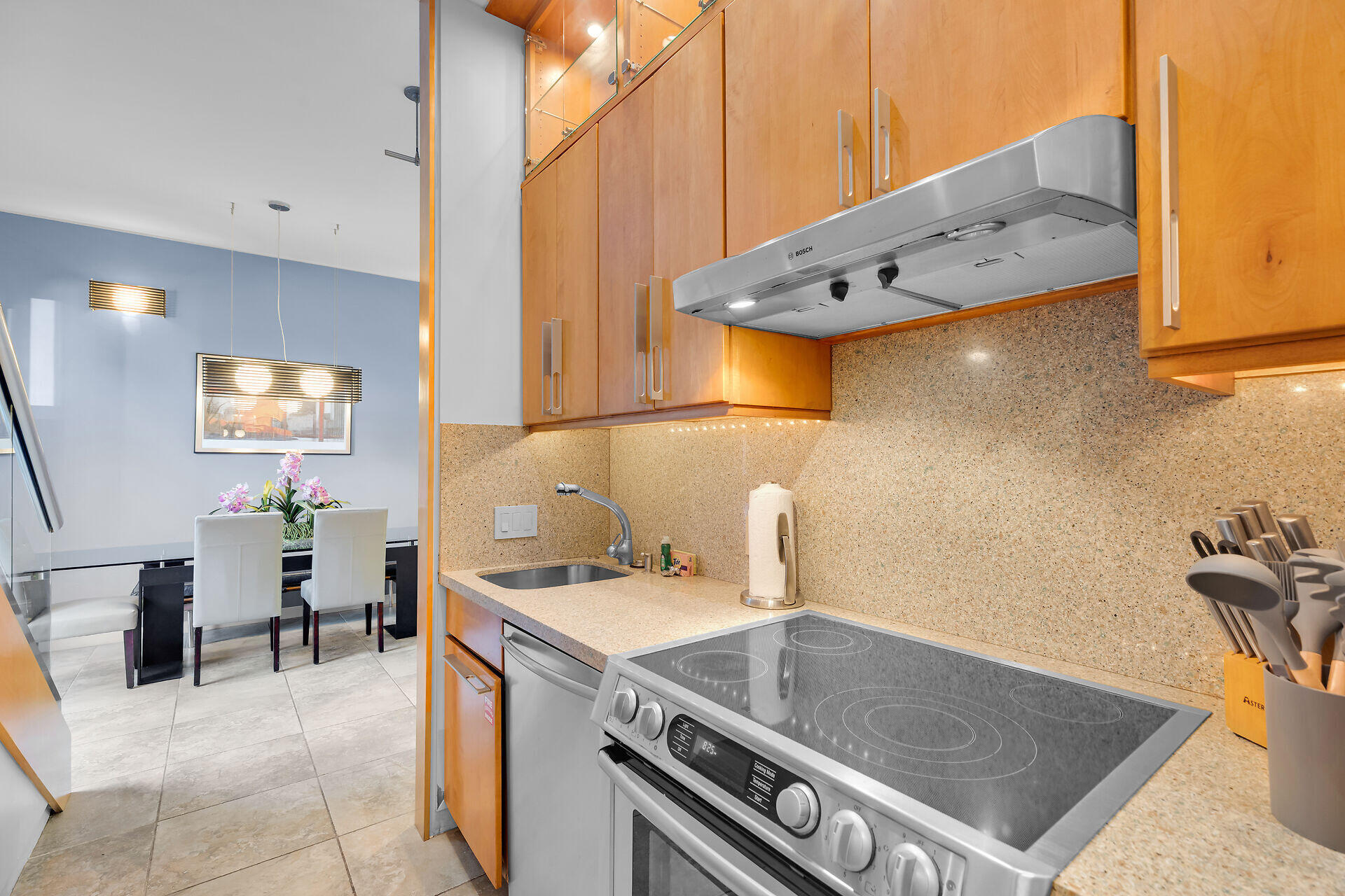 720D Simonton Street