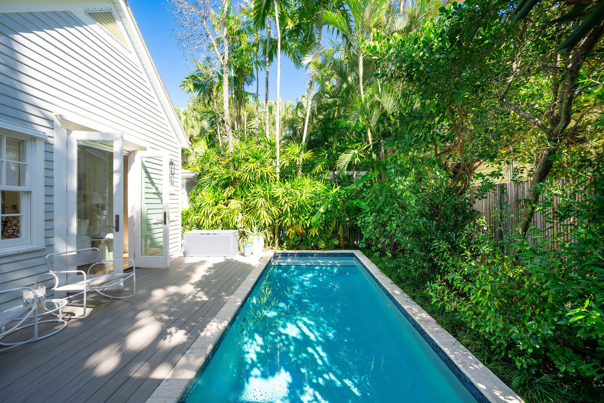 808 Carey Lane
