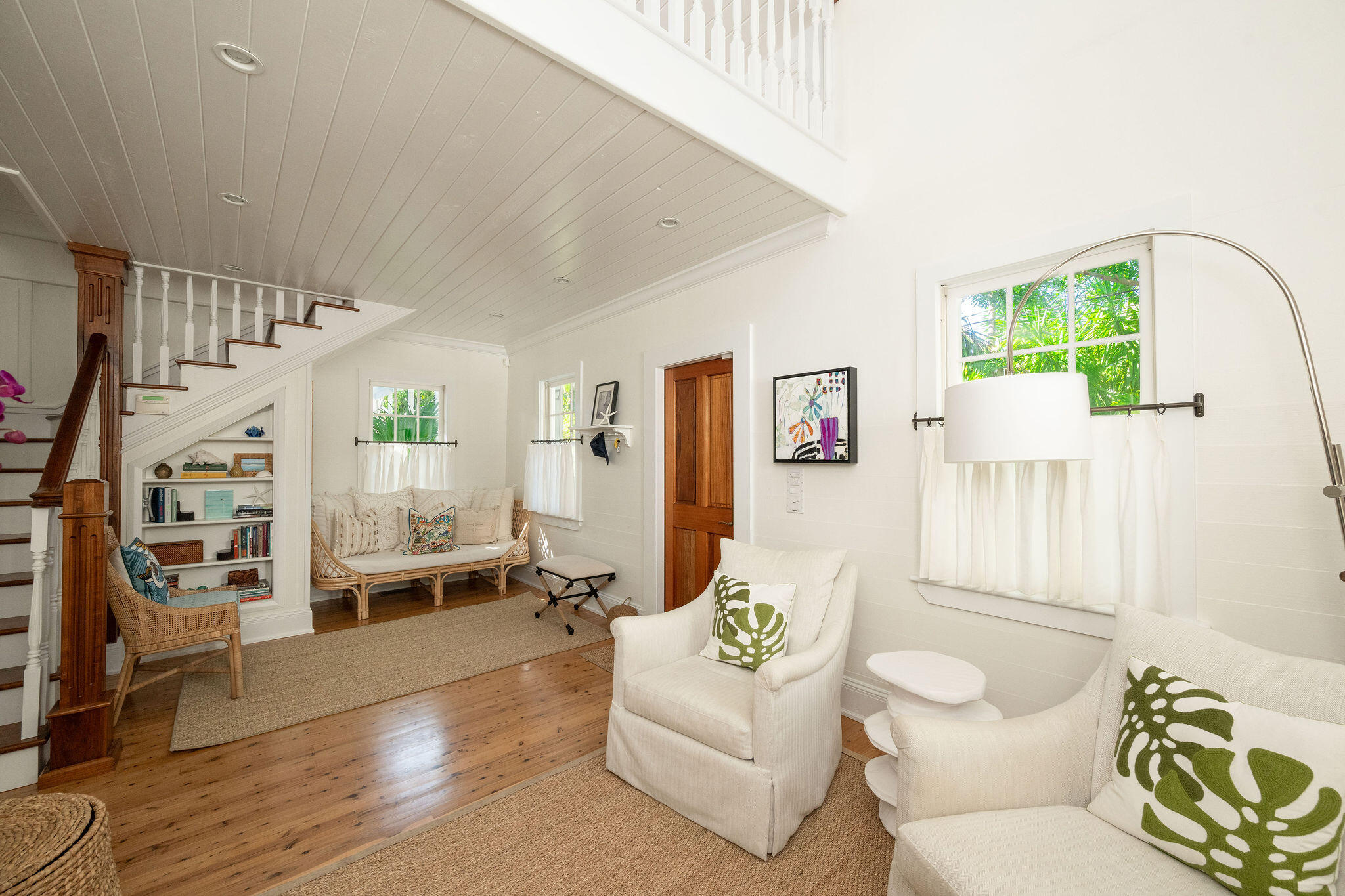 808 Carey Lane