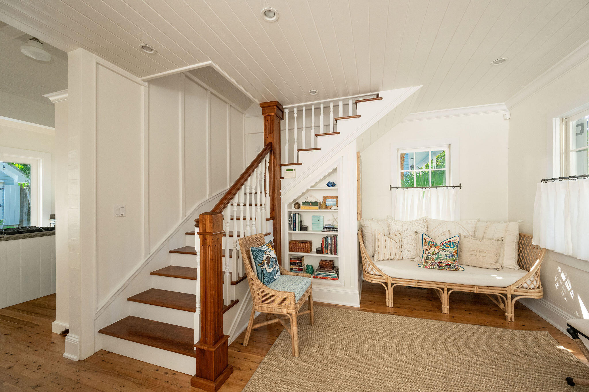 808 Carey Lane
