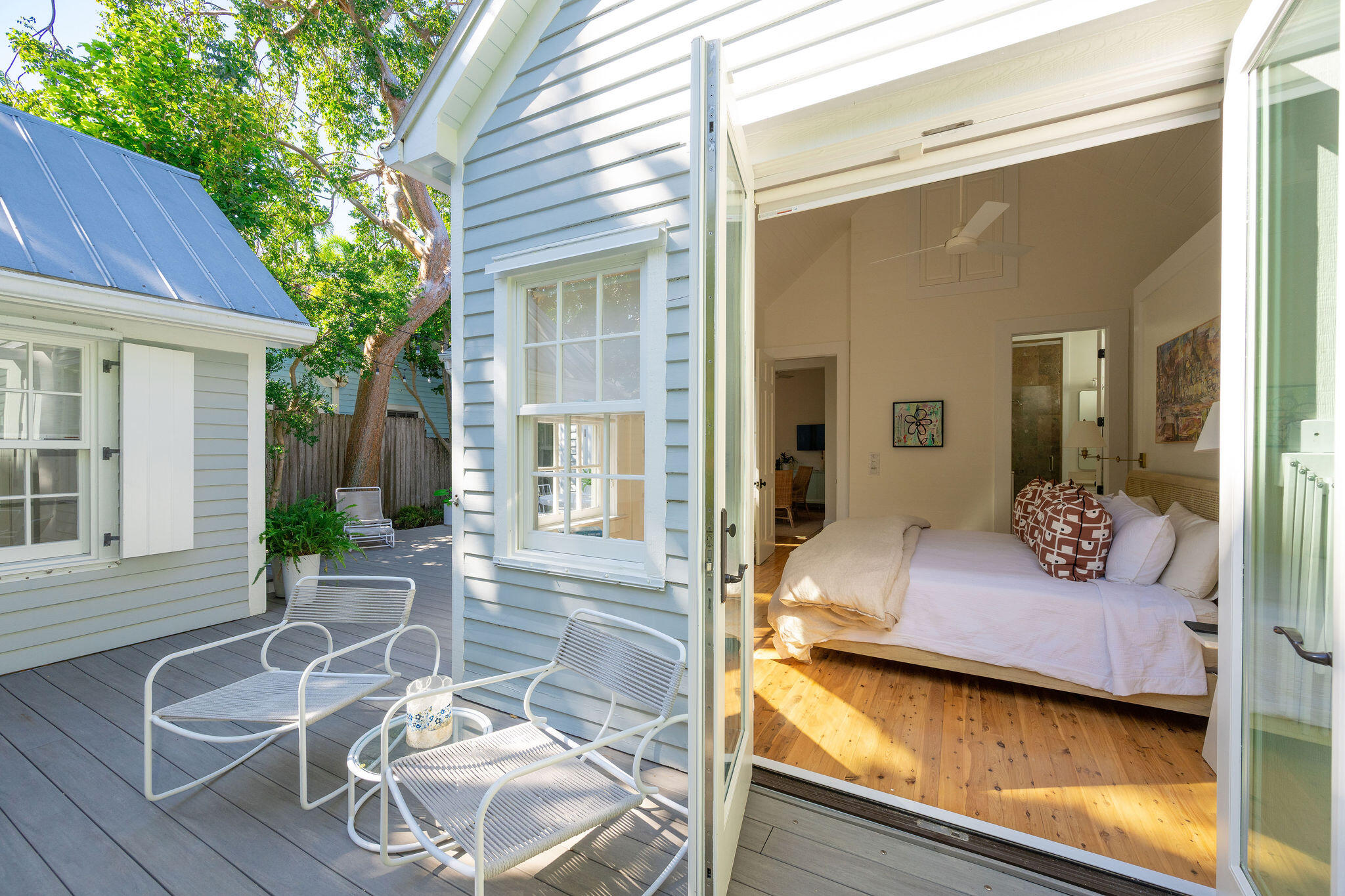808 Carey Lane
