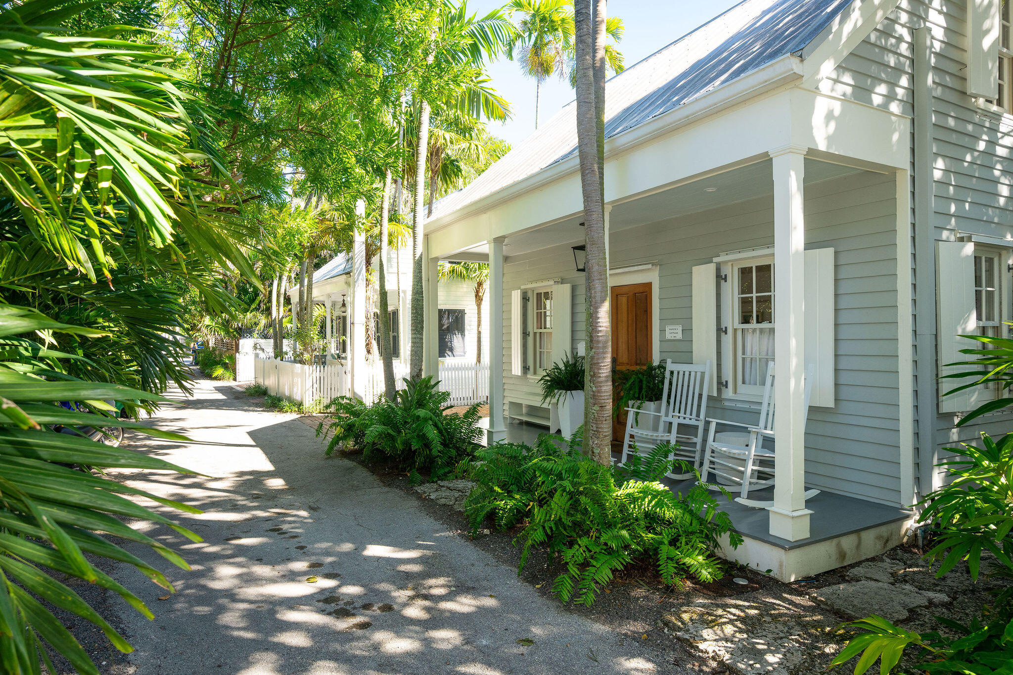 808 Carey Lane