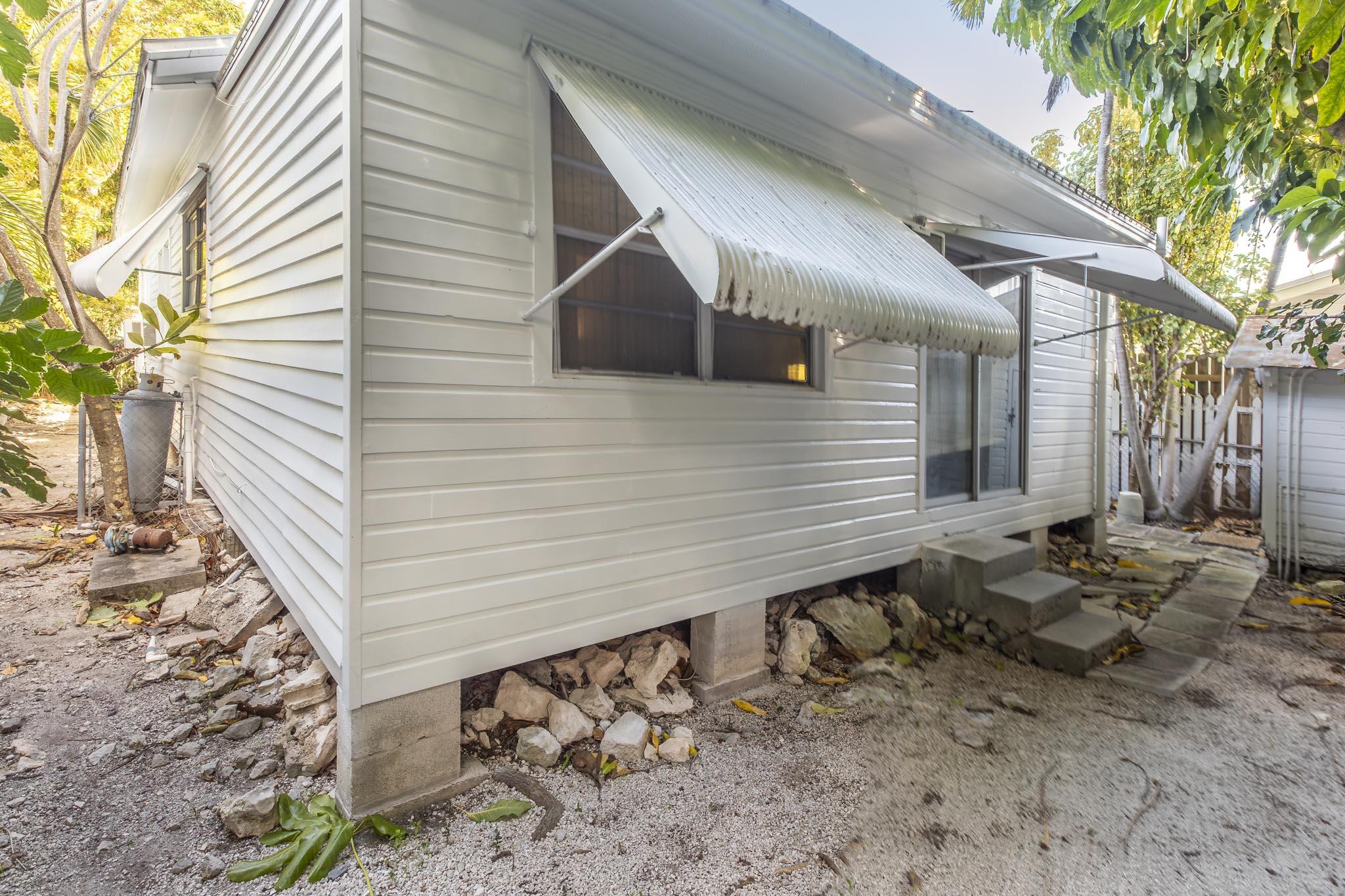 1316 Petronia Street