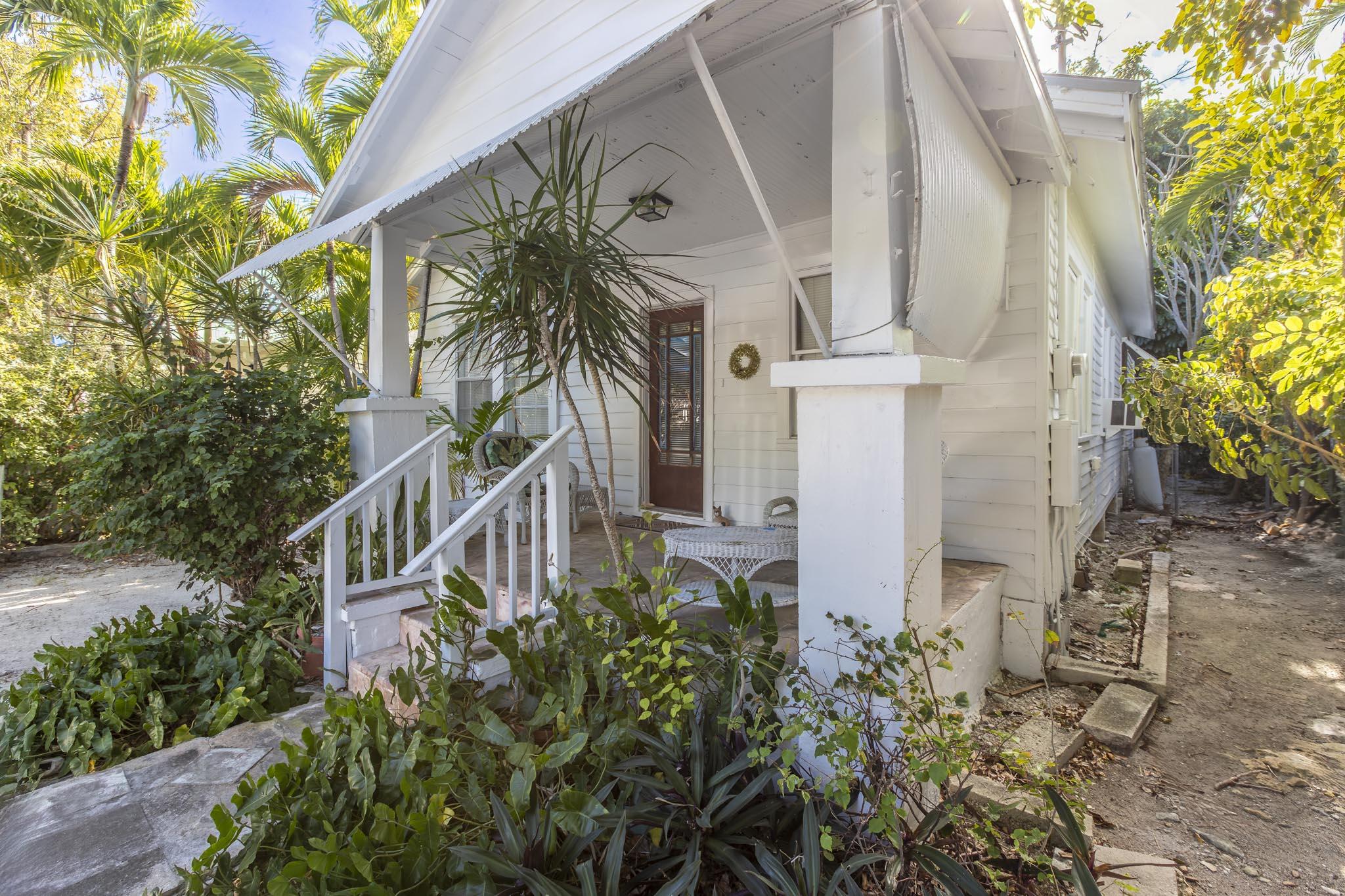 1316 Petronia Street