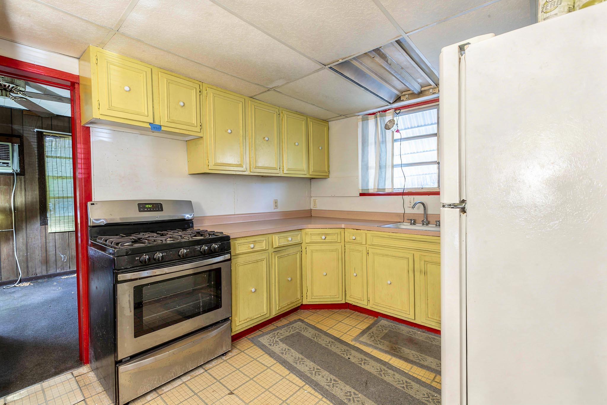 1316 Petronia Street