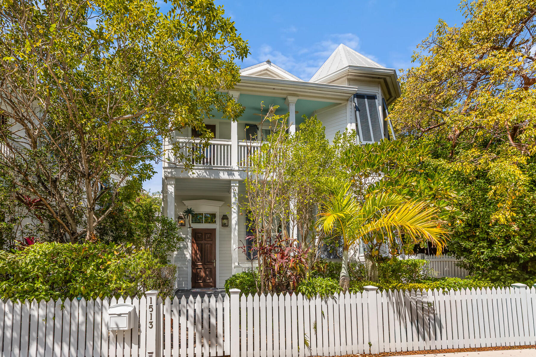 1513 Pine Street