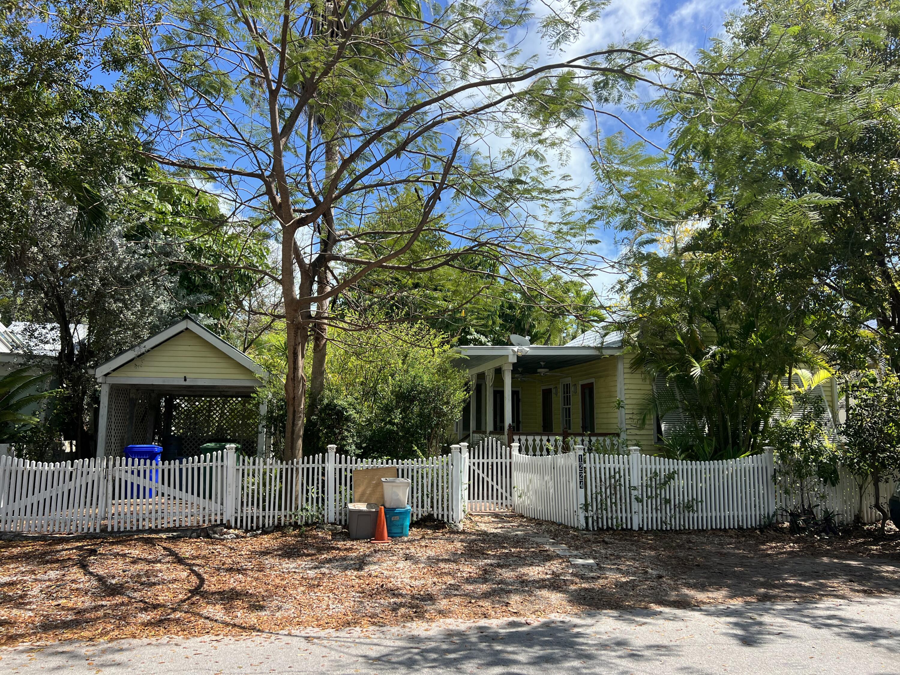 1224 Seminary Street