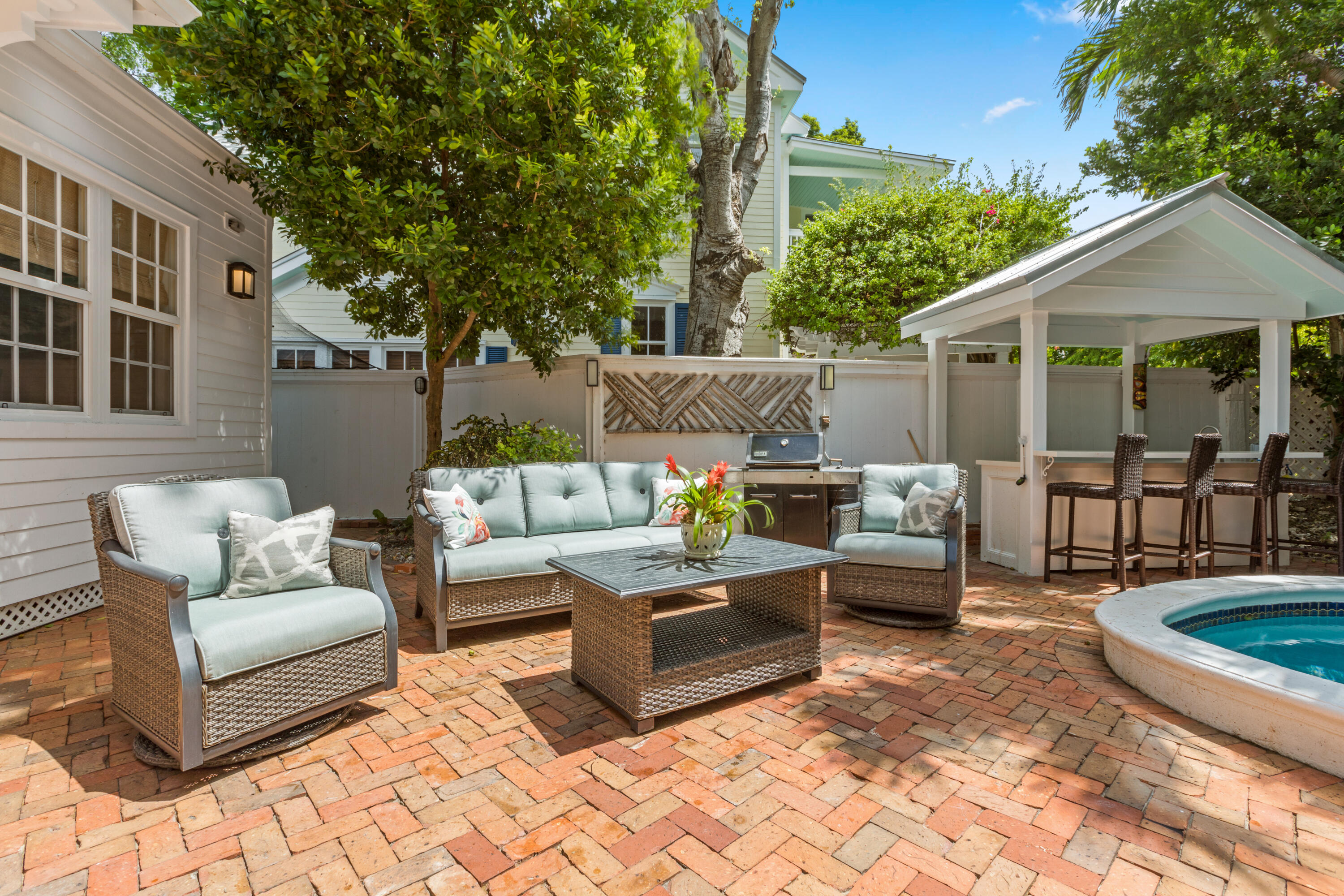 1212 Olivia Street