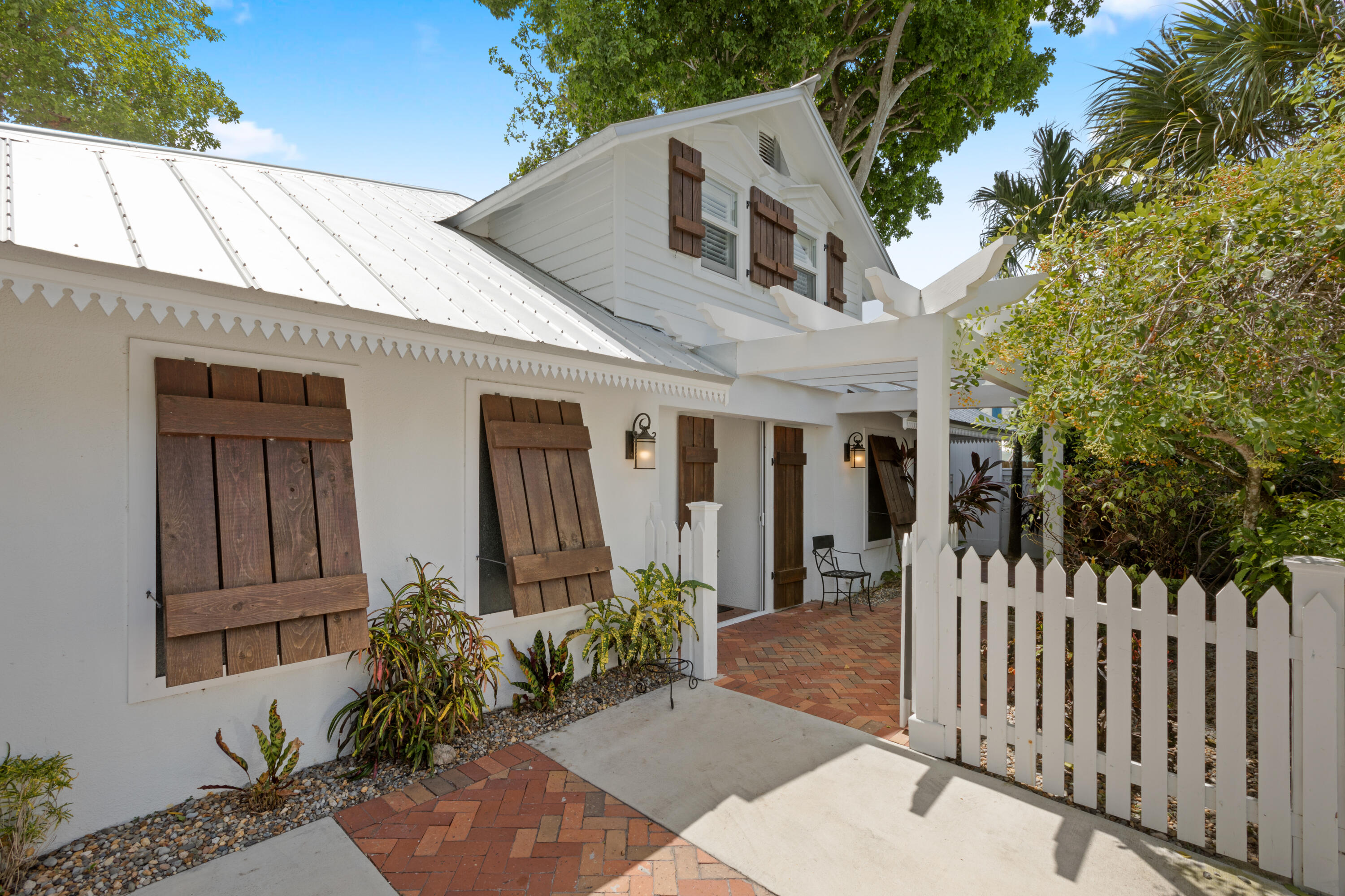 1212 Olivia Street