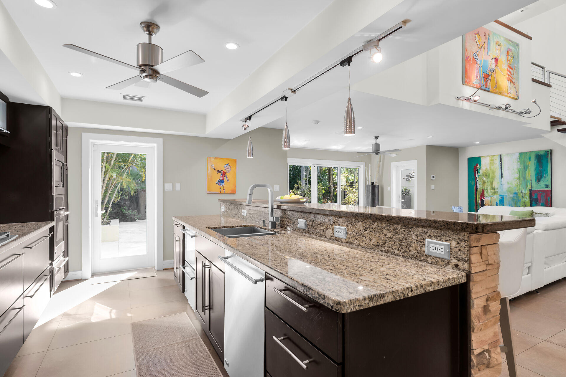 1320 Grinnell Street