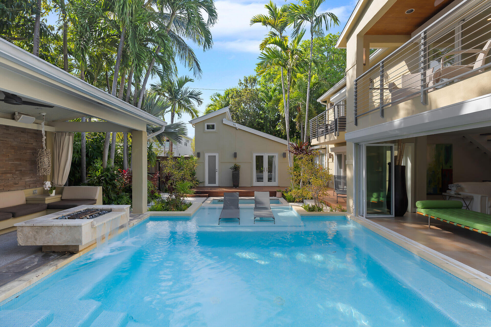 1320 Grinnell Street