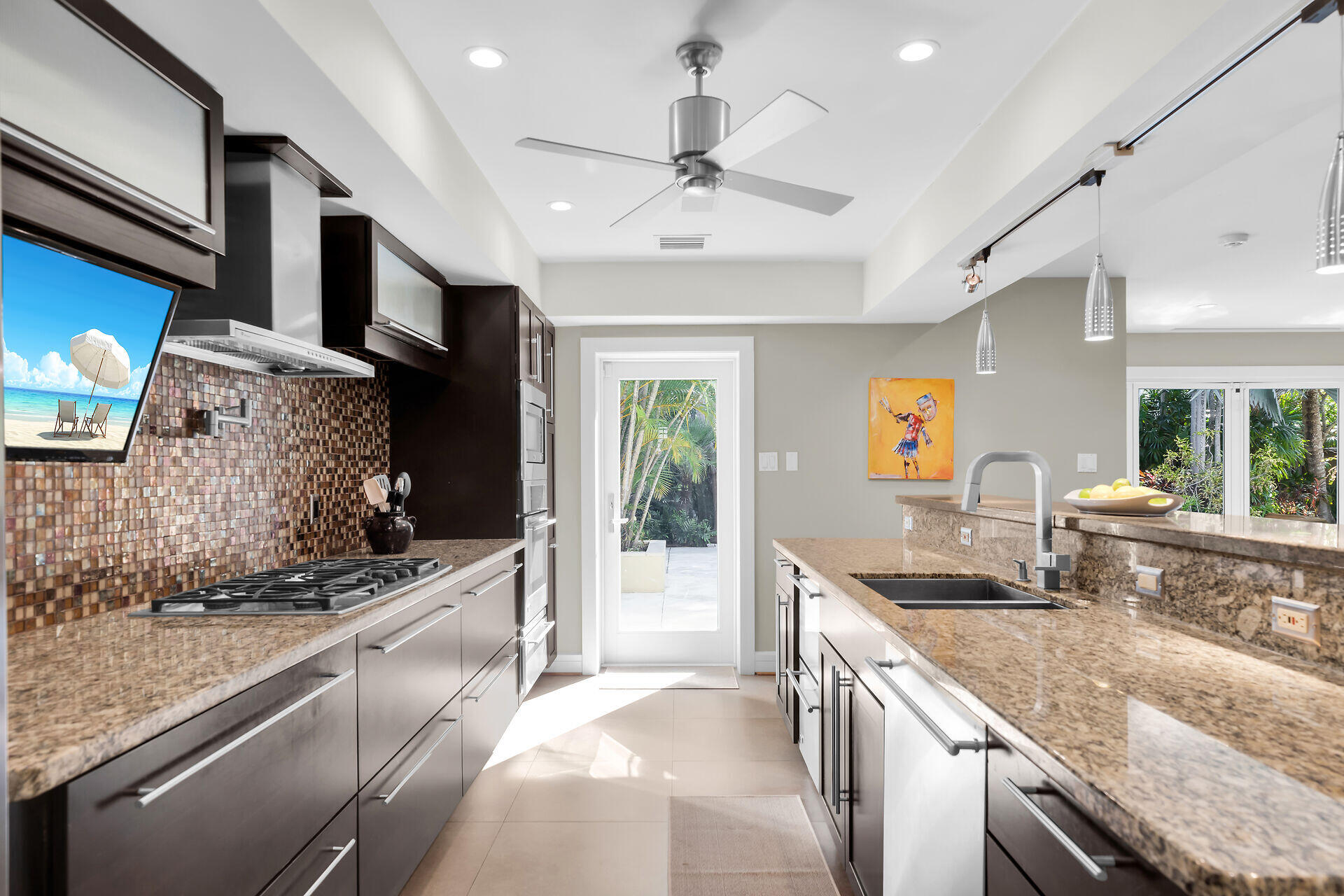 1320 Grinnell Street